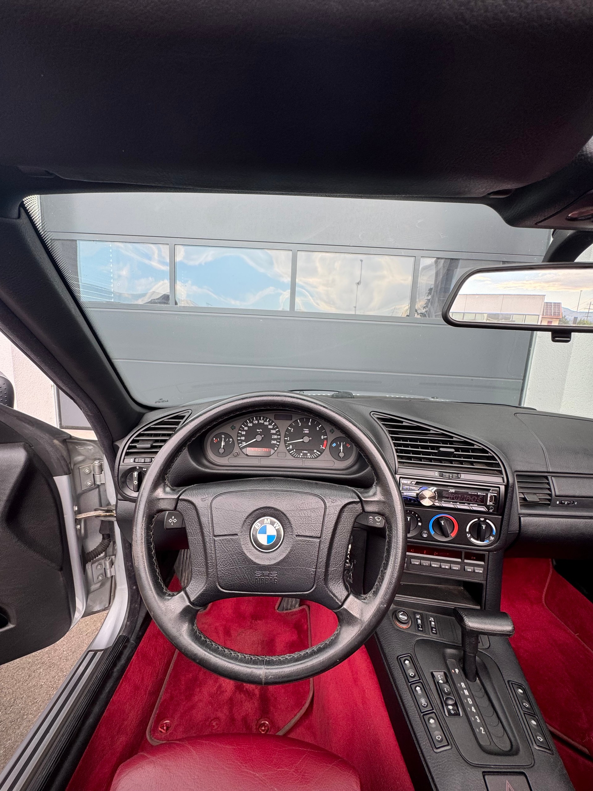 BMW 328i A Cabrio-image-9