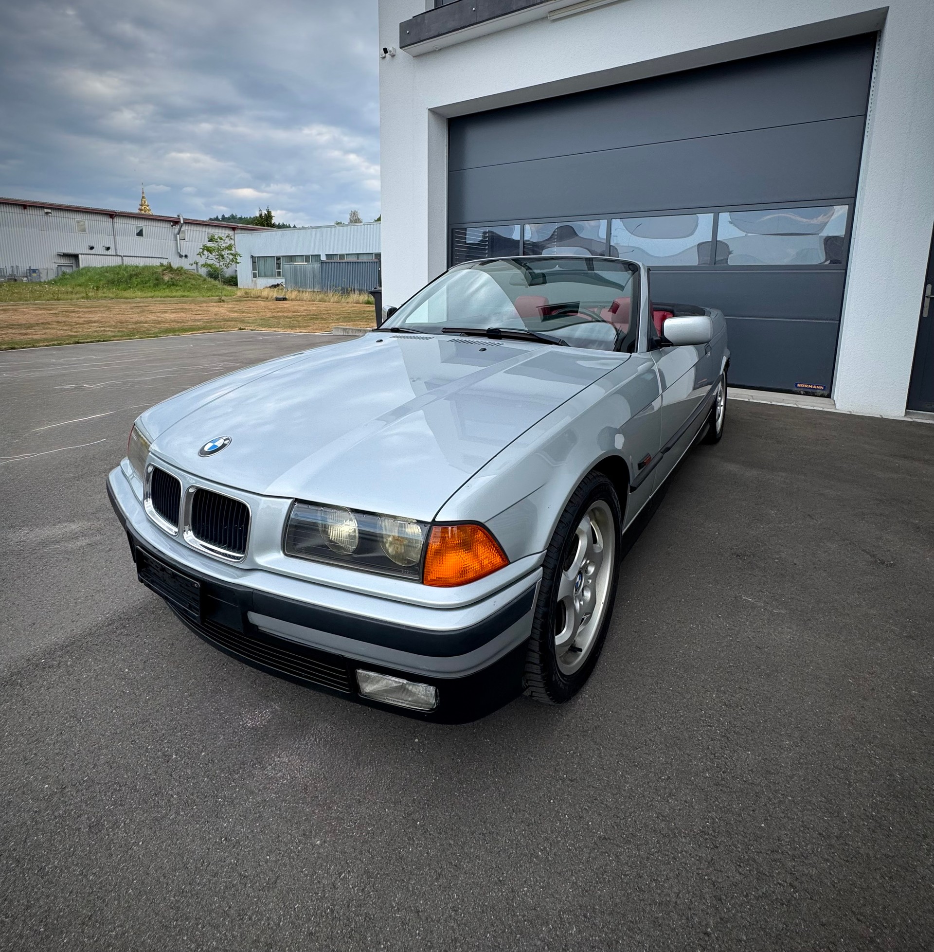 BMW 328i A Cabrio-image-0