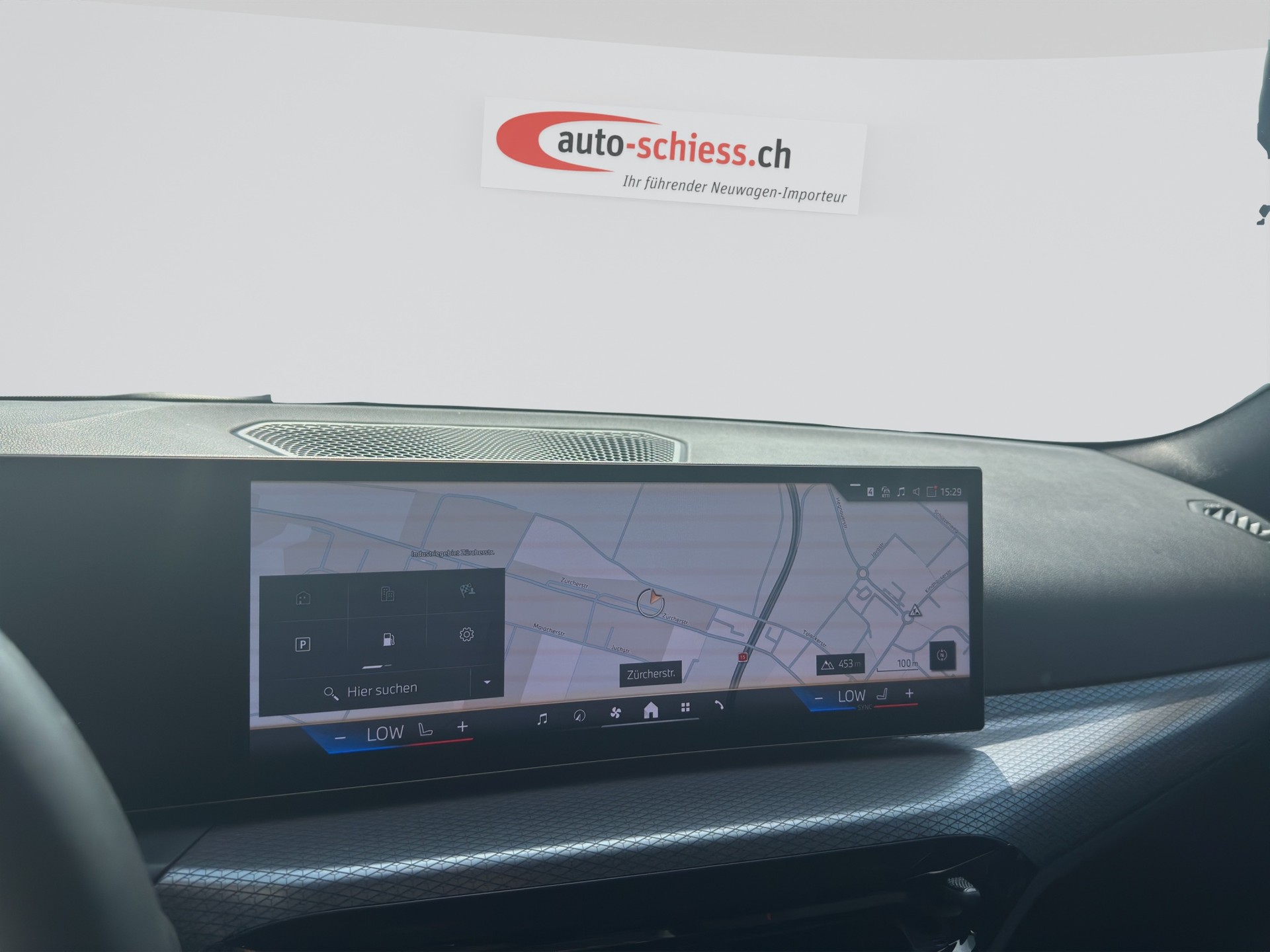 BMW 320d M Sport Pro xDrive 48V Steptronic Shadow Line-image-14