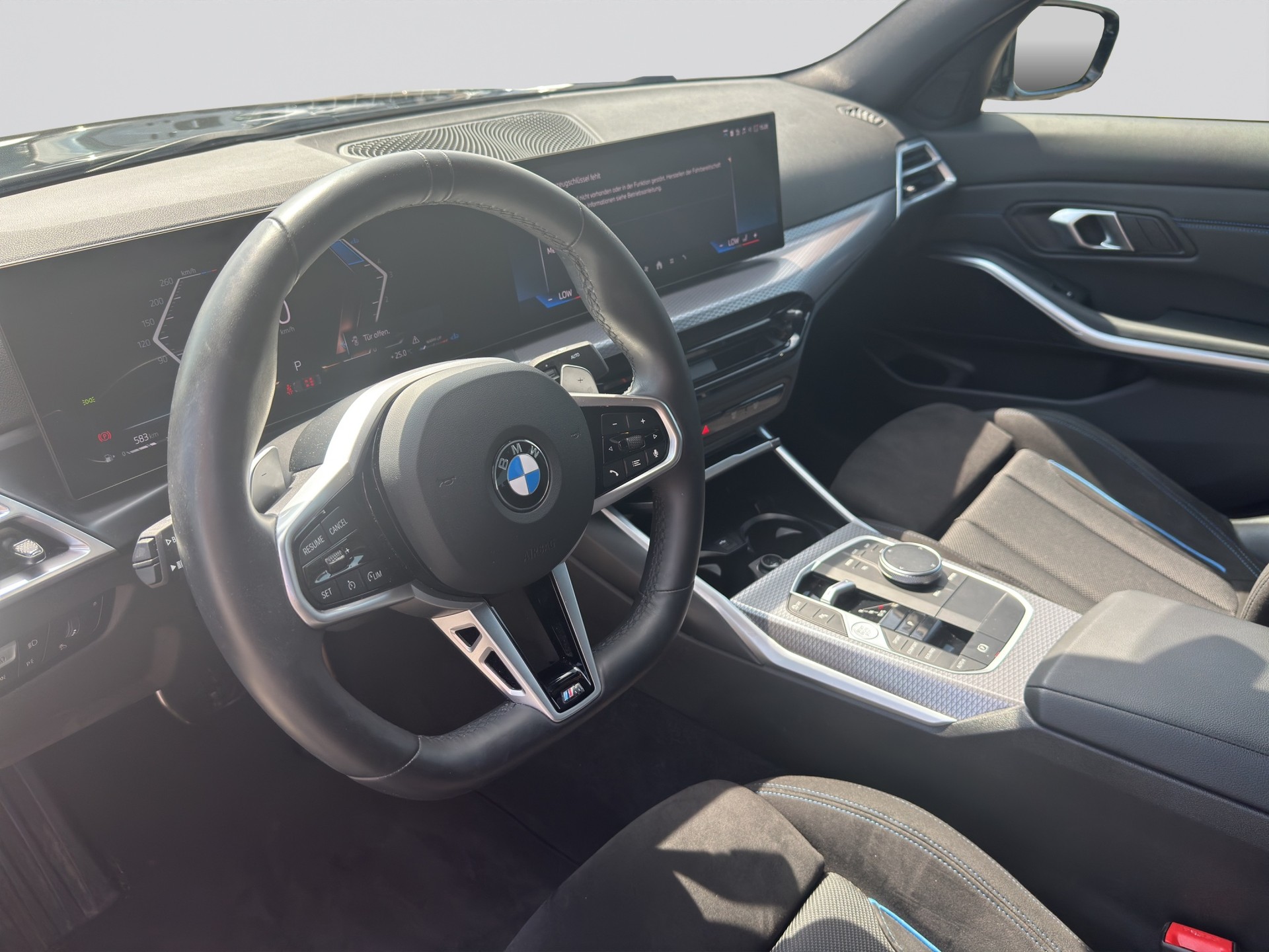 BMW 320d M Sport Pro xDrive 48V Steptronic Shadow Line-image-7