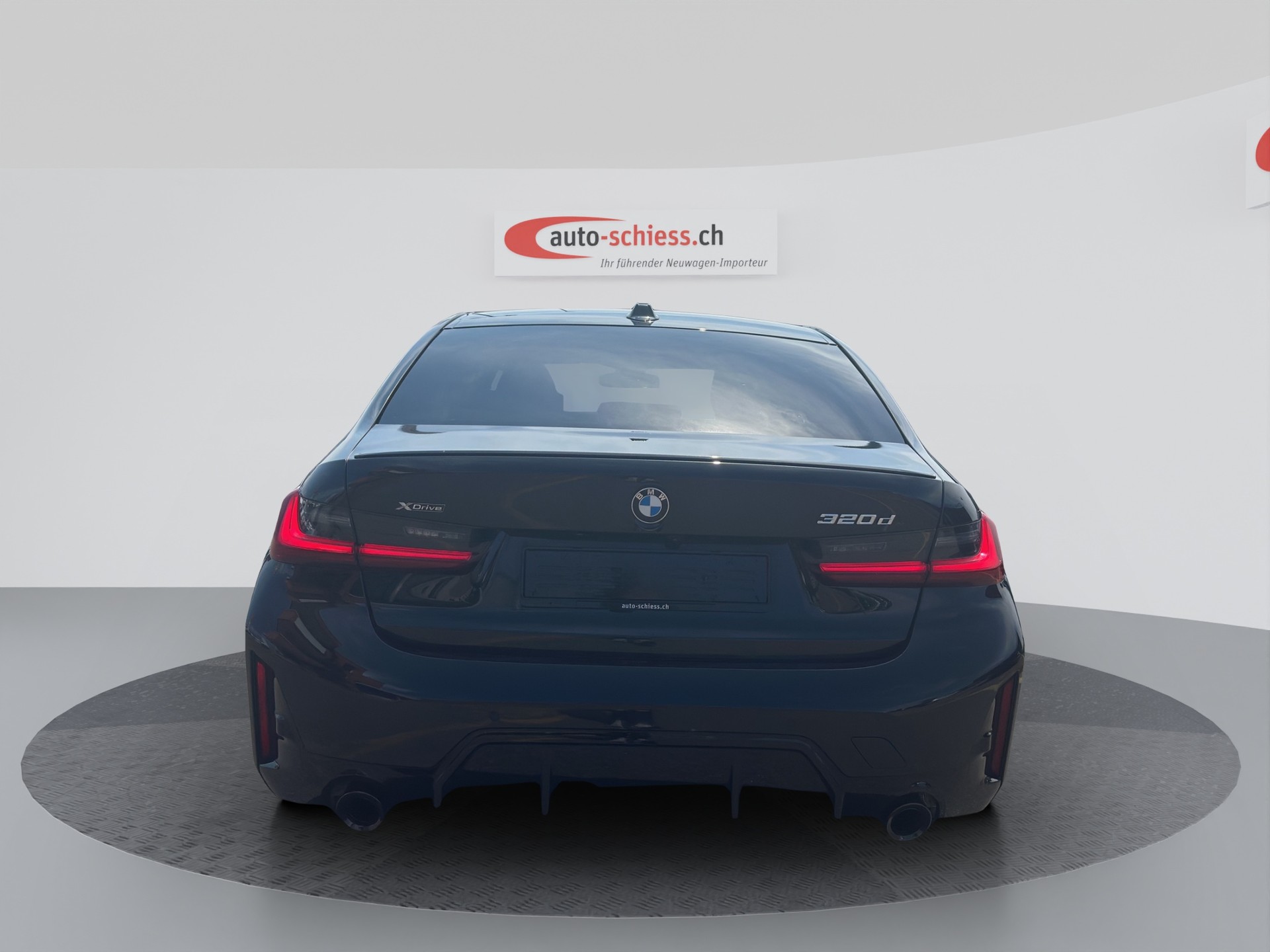BMW 320d M Sport Pro xDrive 48V Steptronic Shadow Line-image-3