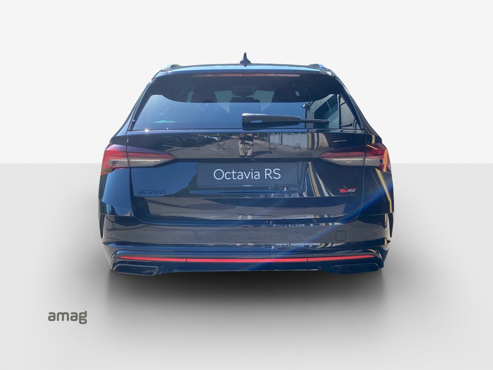 SKODA Octavia Combi 2.0 TSI DSG RS 30 Years Edition-showroom-element-3