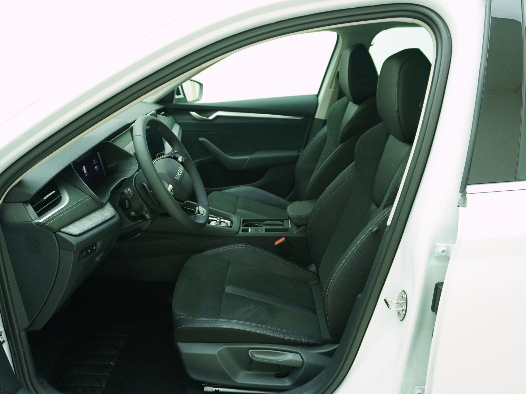 SKODA Octavia 1.5 TSI mHEV Selection-Lounge DSG-image-12