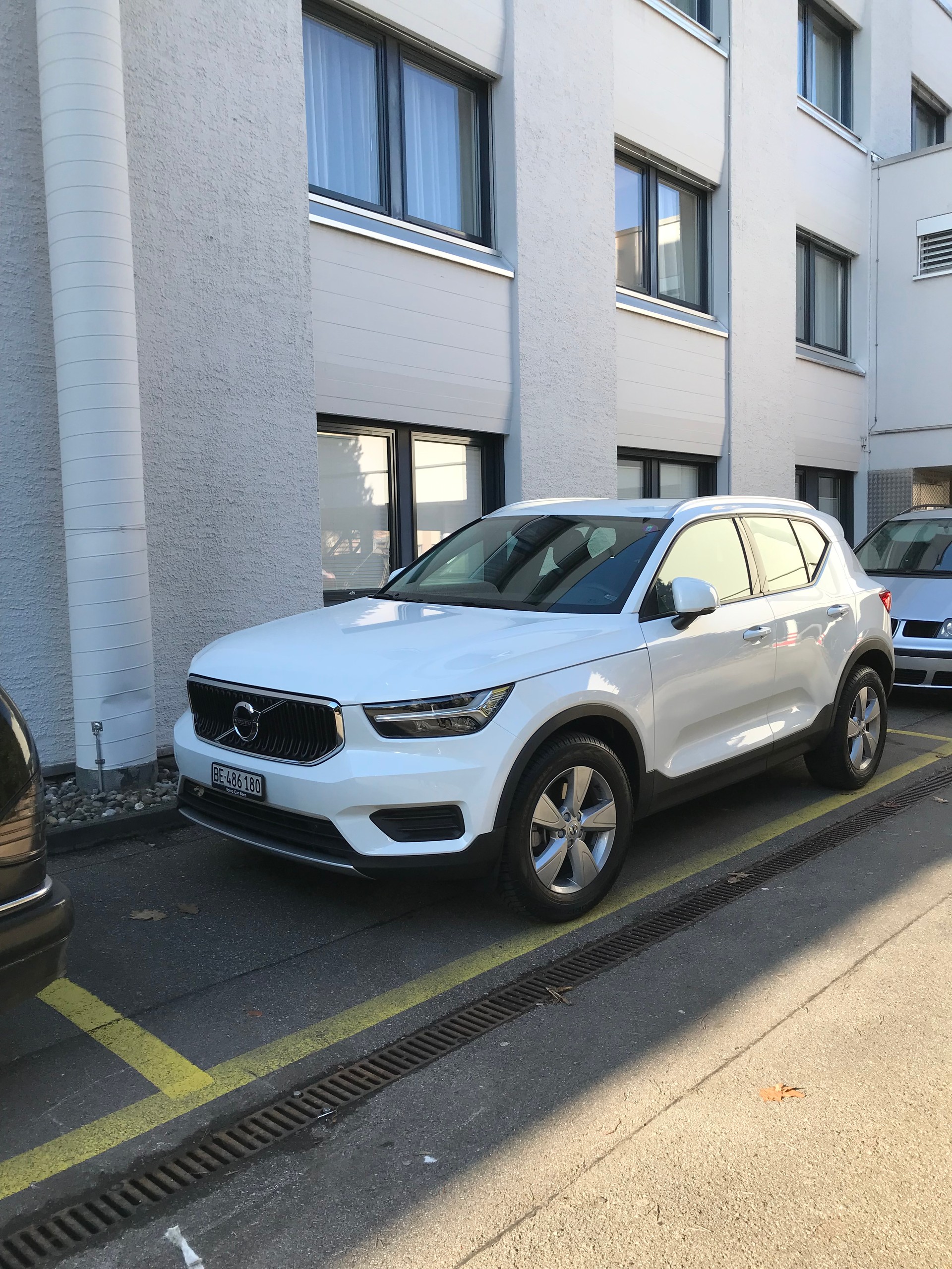 VOLVO 2.0 D3 Momentum AWD-image-1