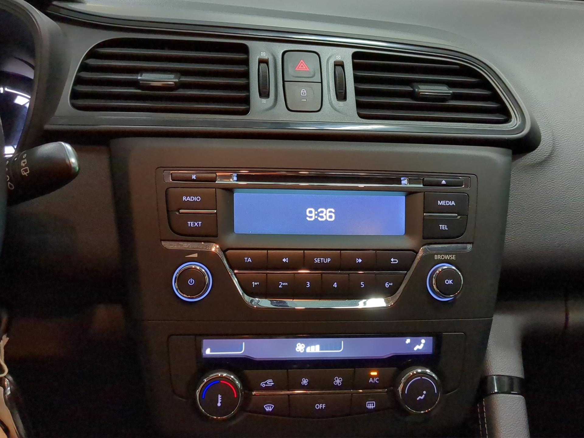 RENAULT Kadjar 1.3 16V Turbo Life-image-11