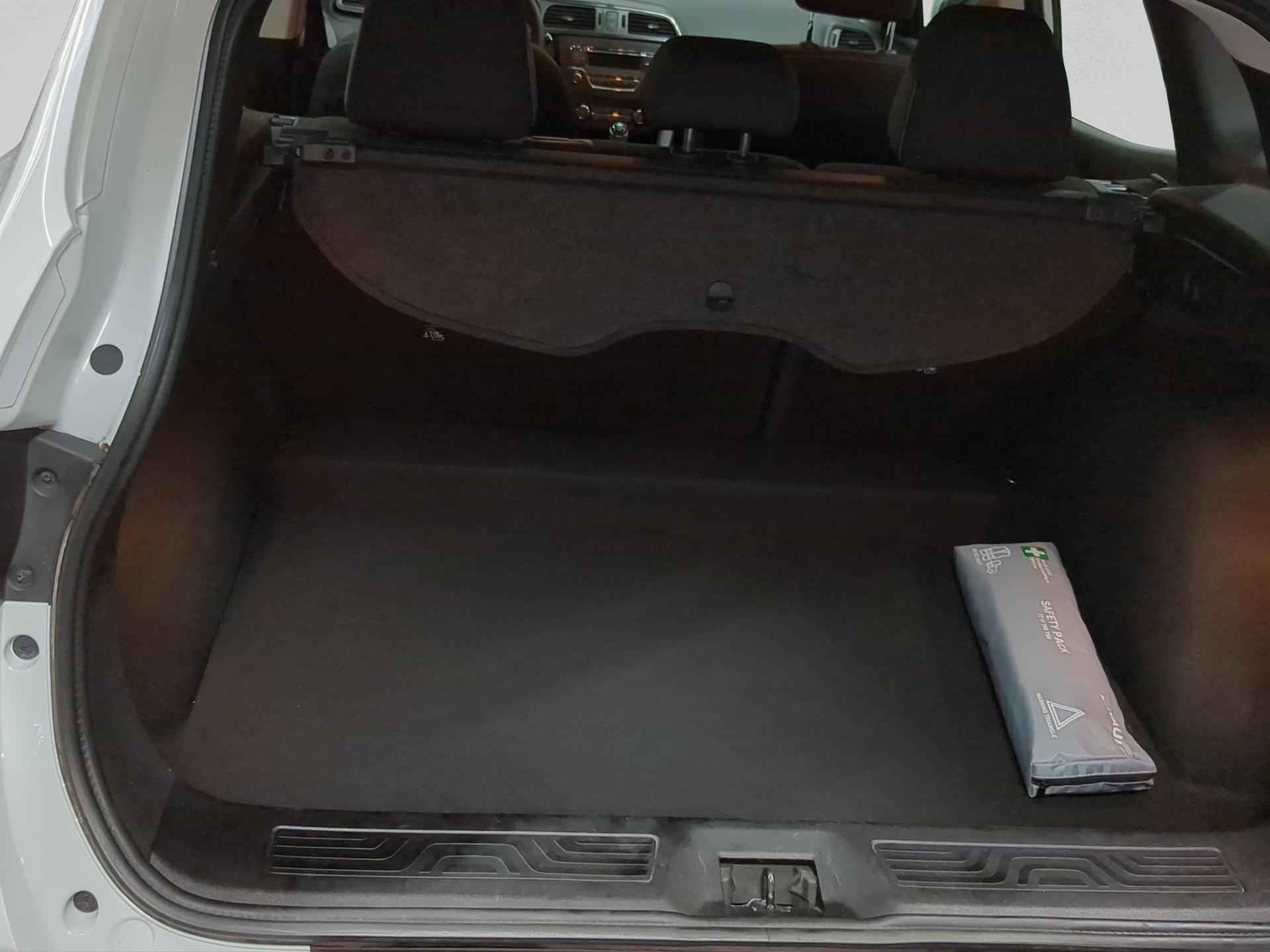 RENAULT Kadjar 1.3 16V Turbo Life-image-14