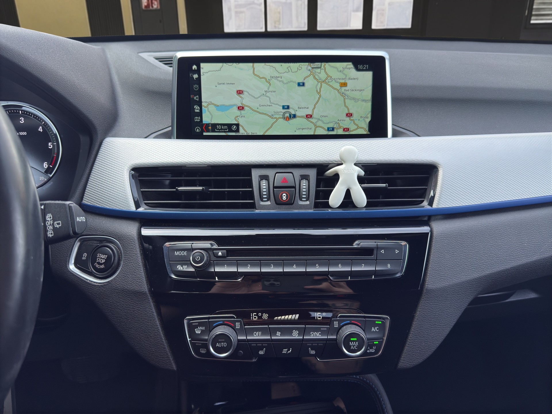 BMW X1 xDrive 20d M Sport Steptronic-image-14