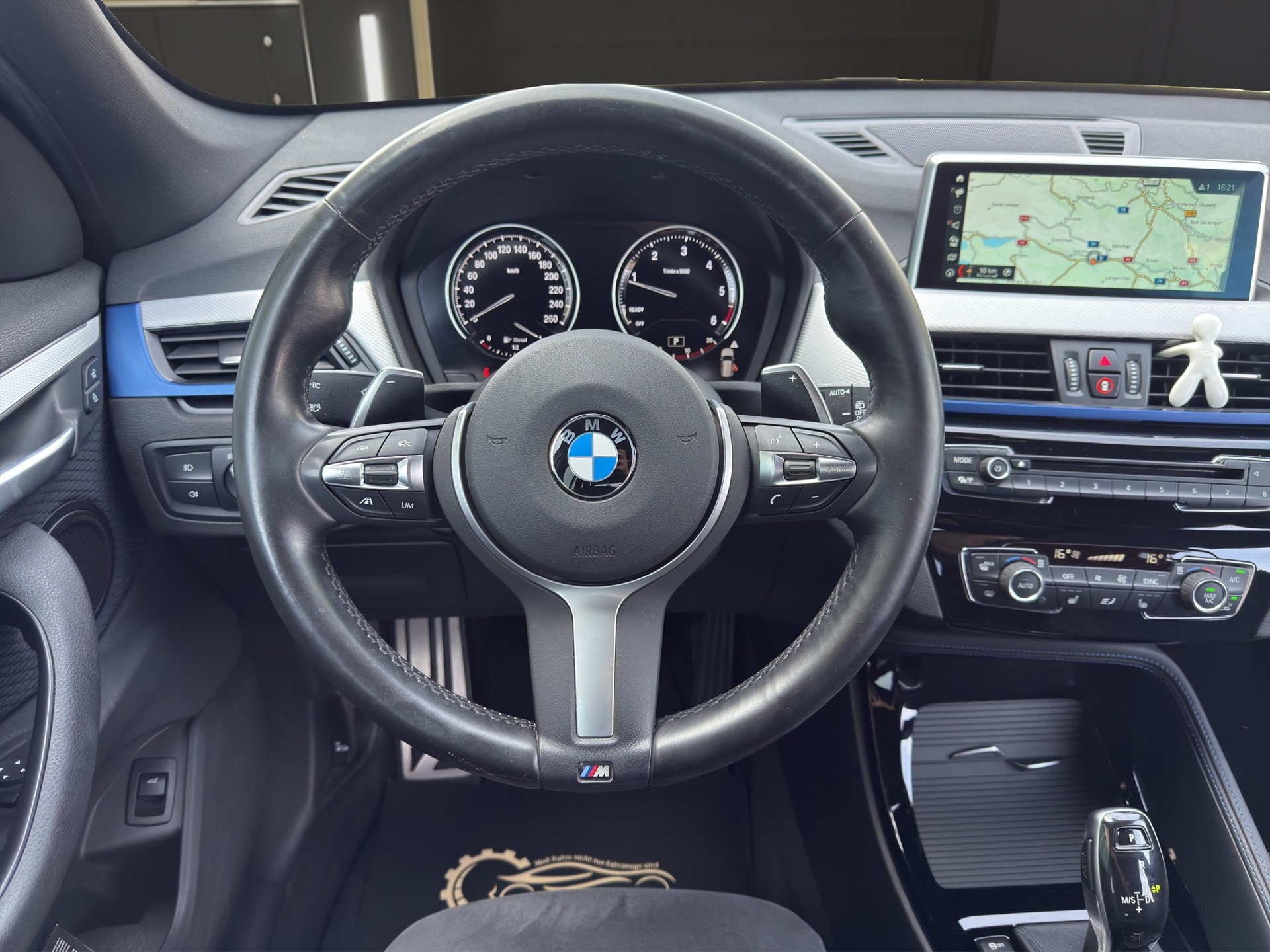 BMW X1 xDrive 20d M Sport Steptronic-image-11