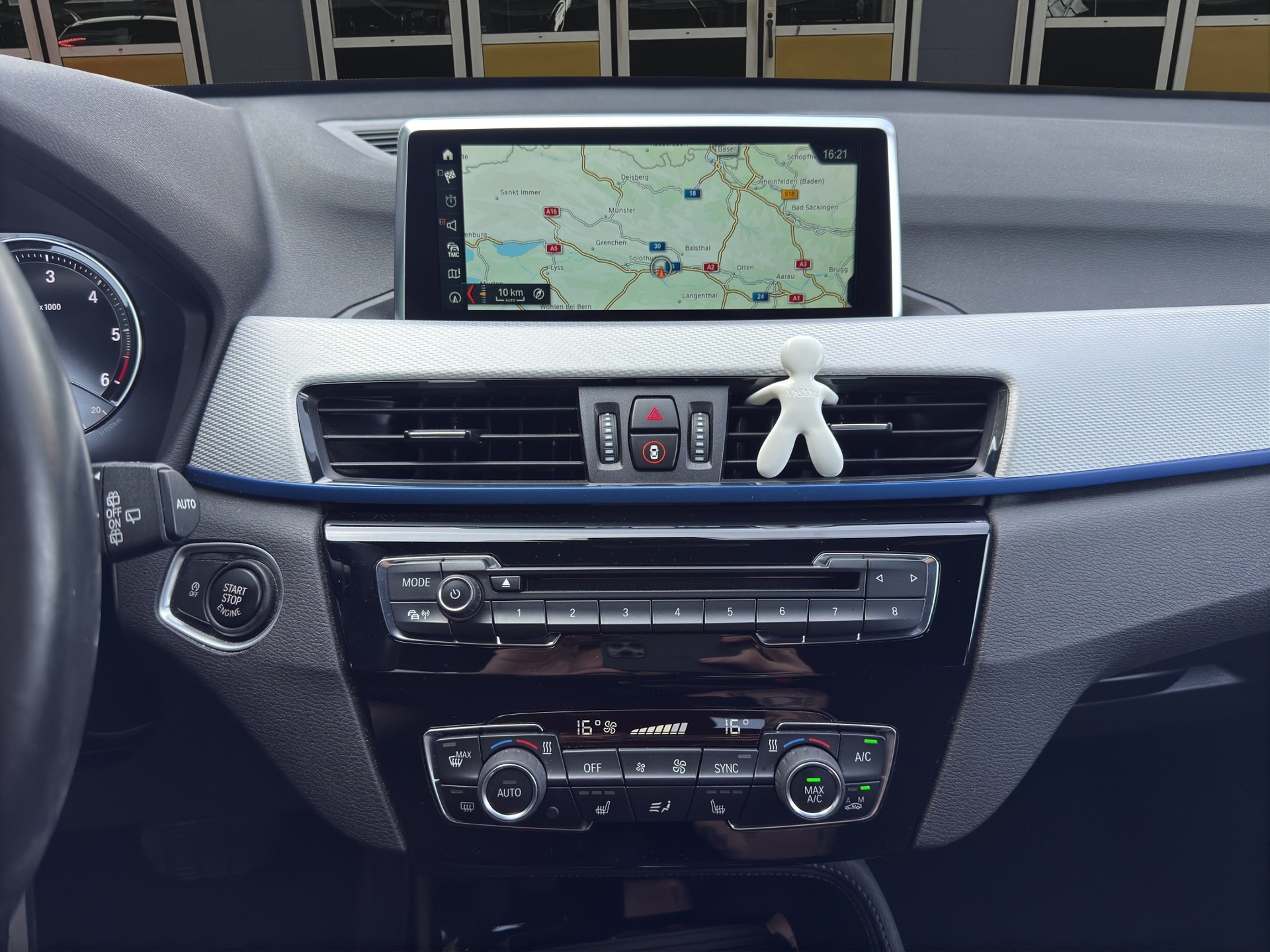 BMW X1 xDrive 20d M Sport Steptronic-image-14