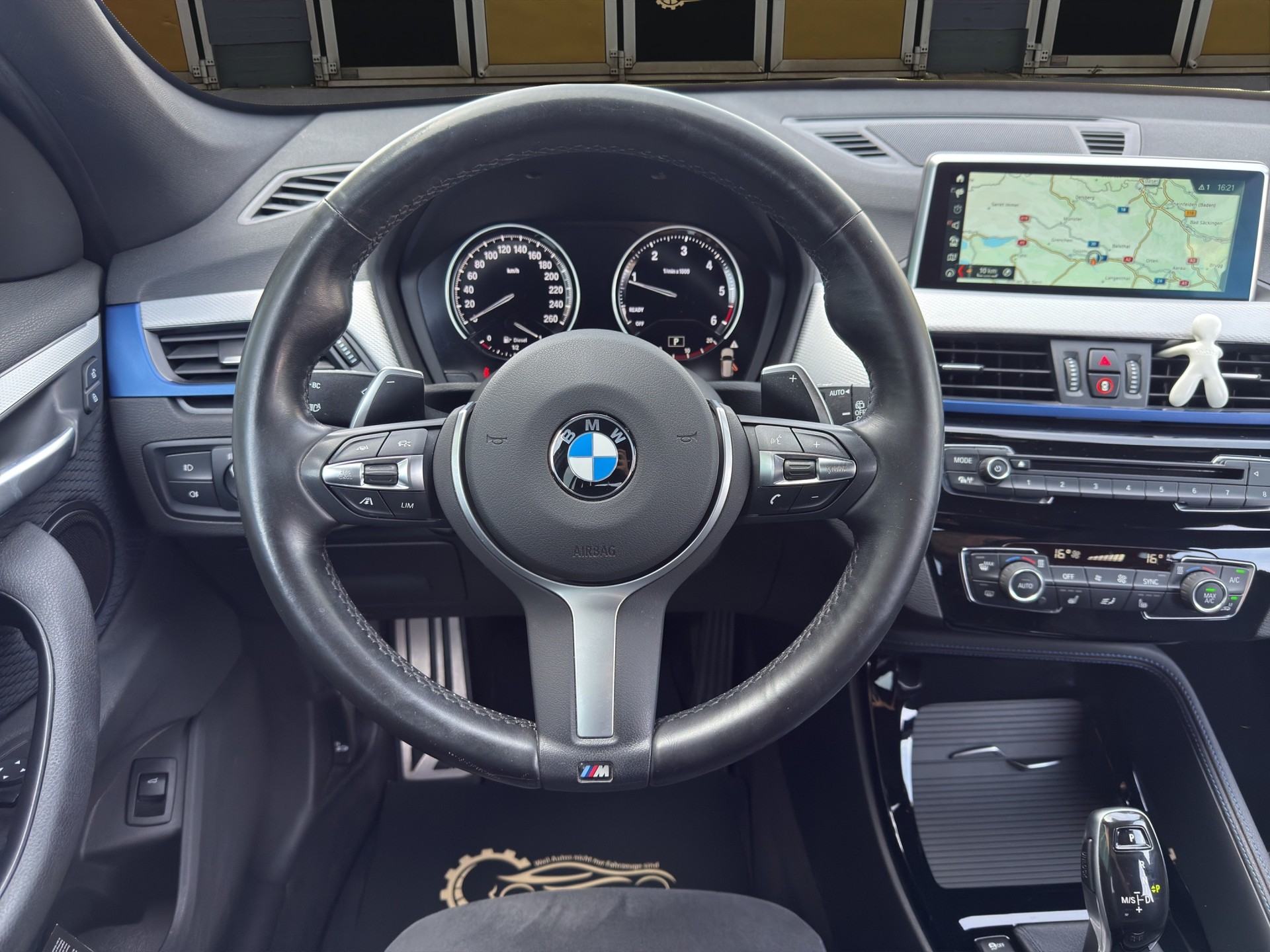 BMW X1 xDrive 20d M Sport Steptronic-image-11
