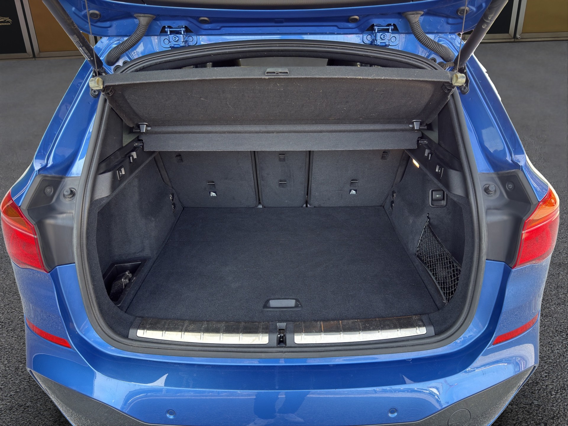 BMW X1 xDrive 20d M Sport Steptronic-image-13