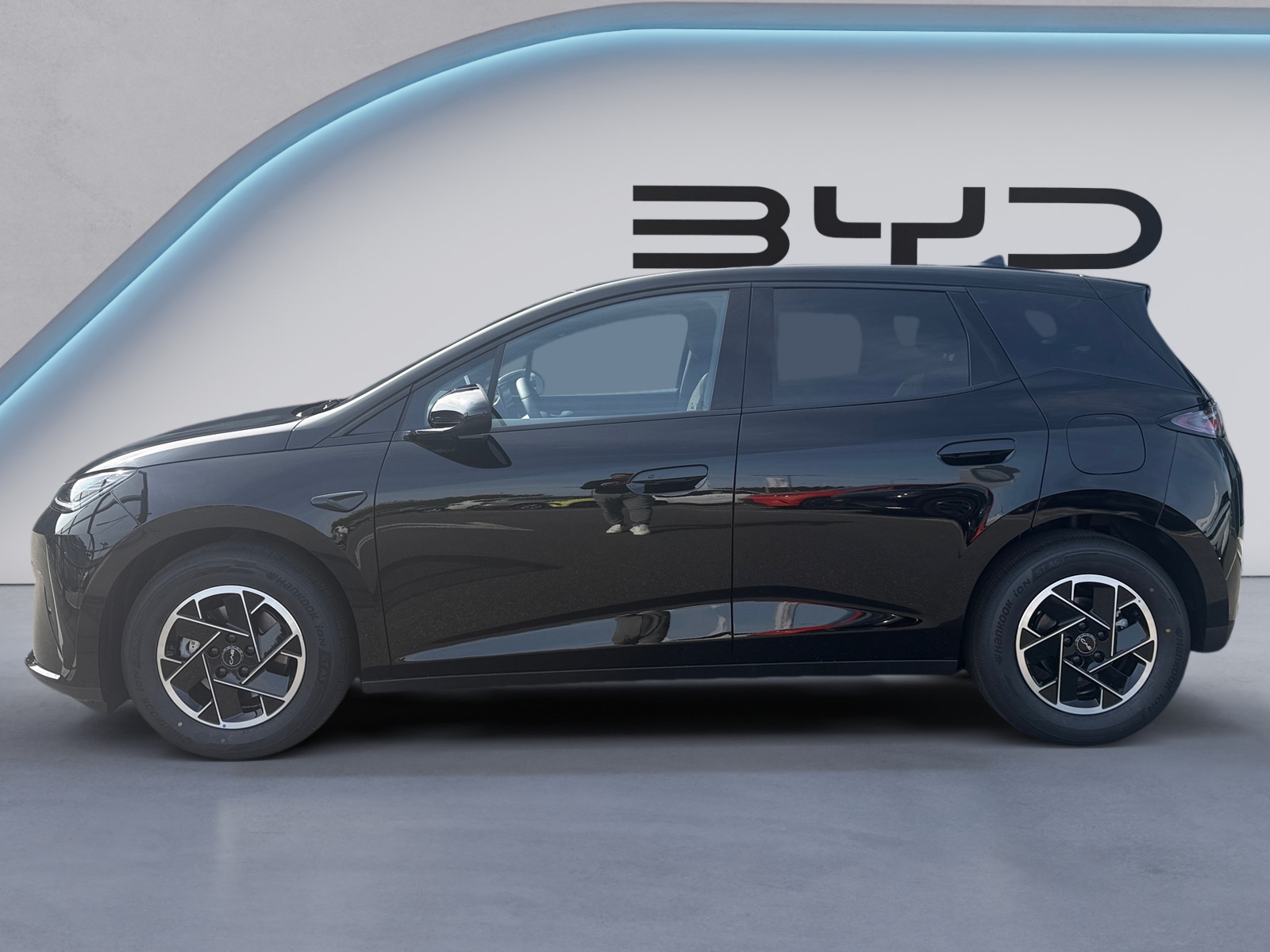 BYD Dolphin G DM-i Boost-showroom-element-1
