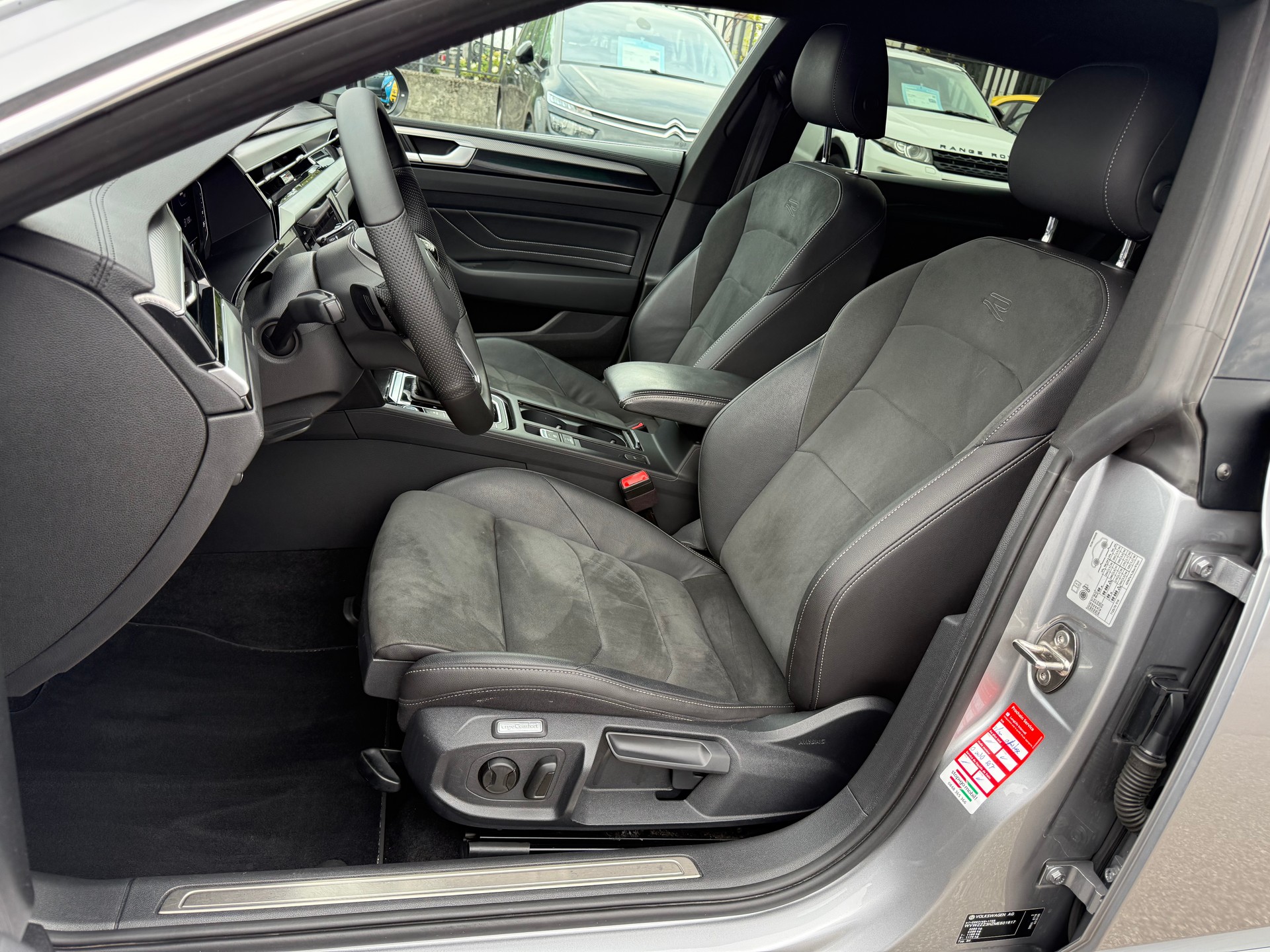 VW Arteon SB 2.0 TSI R-Line 4Motion DSG-image-8