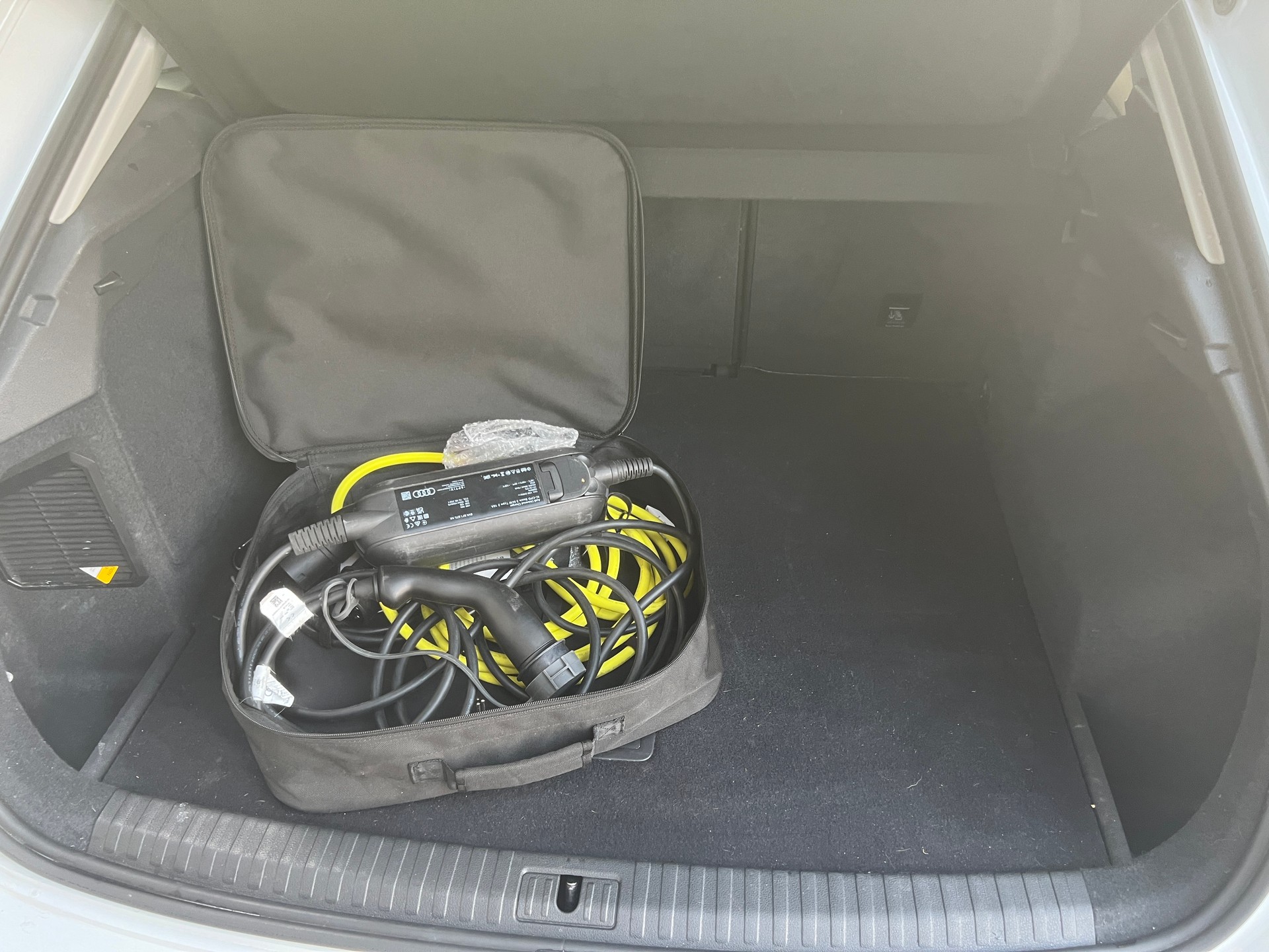 AUDI Q3 45 TFSI e S-tronic-image-12