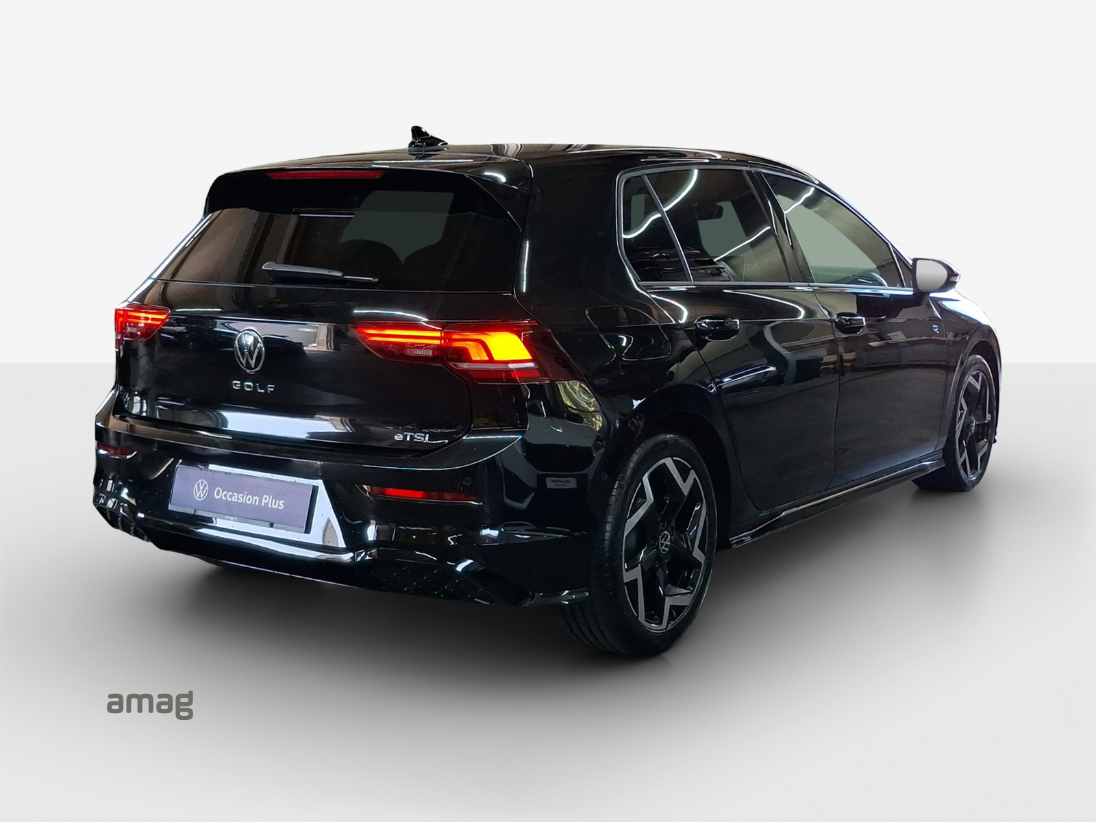 VW Golf 1.5 e TSI mHEV R-Line DSG-image-4
