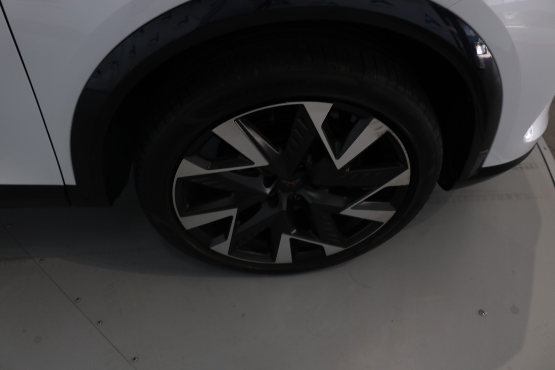 CUPRA Formentor 1.5 TSI DSG-image-48