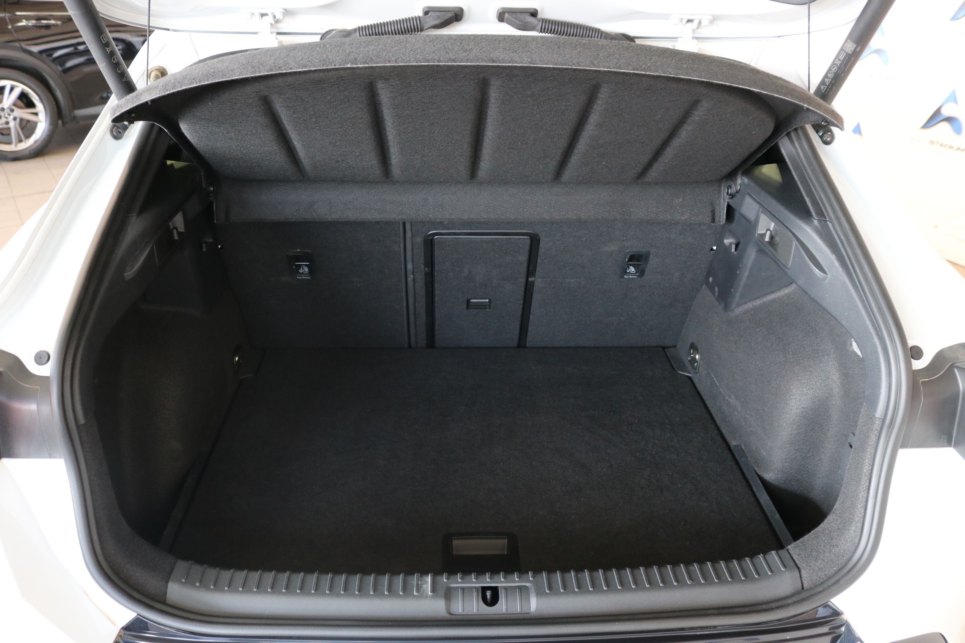 CUPRA Formentor 1.5 TSI DSG-image-5
