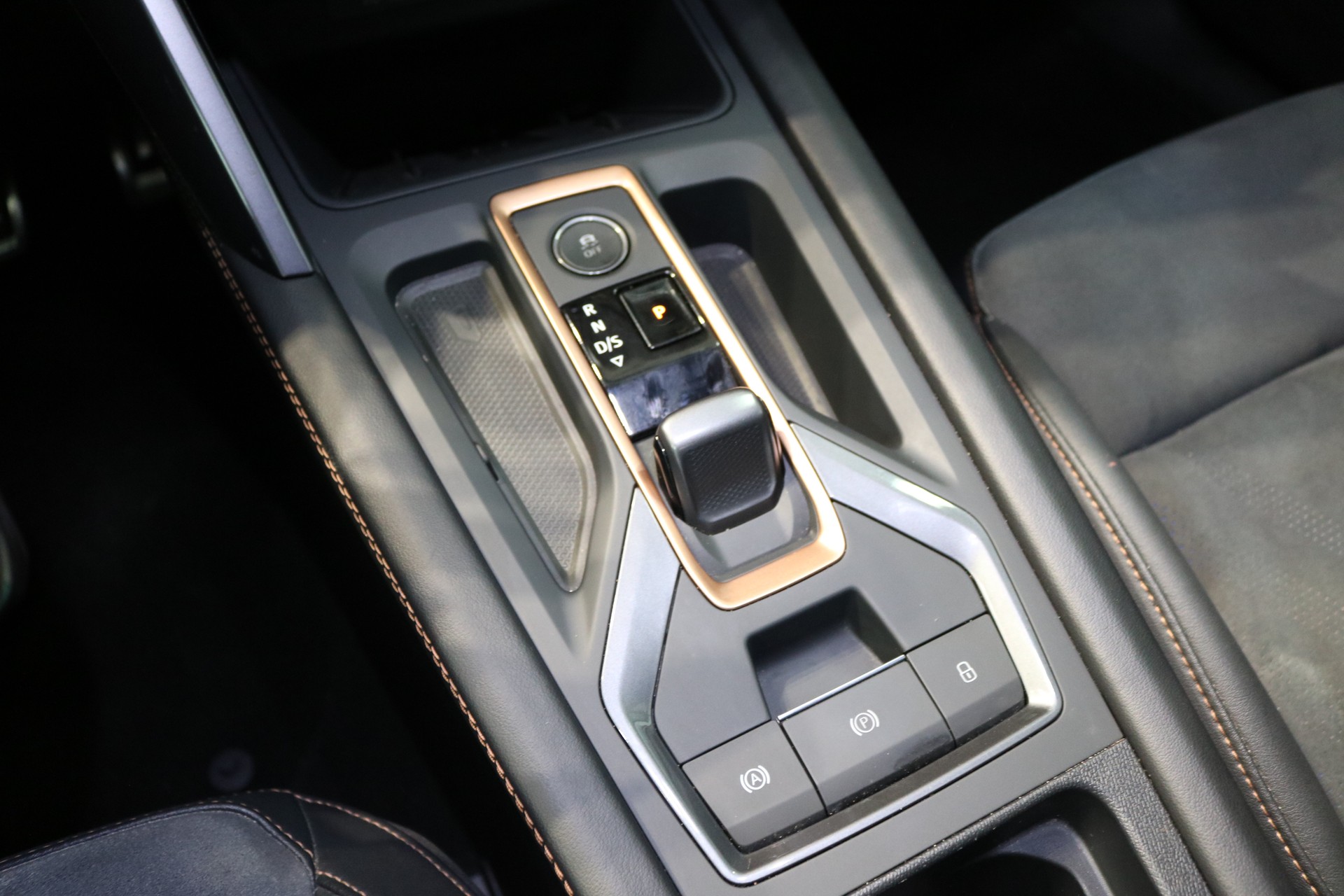 CUPRA Formentor 1.5 TSI DSG-image-59
