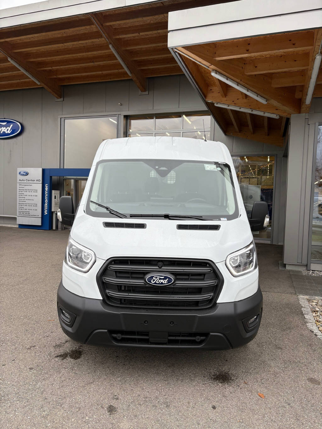 FORD Transit Van 350 L2H2 2.0 EcoBlue 165 Trend-image-11