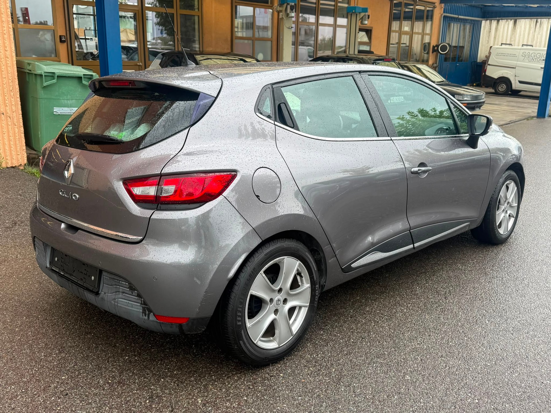 RENAULT Clio 1.2 16V T Dynamique EDC-image-5