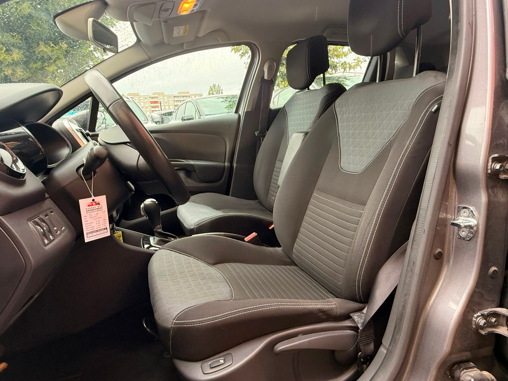 RENAULT Clio 1.2 16V T Dynamique EDC-image-11