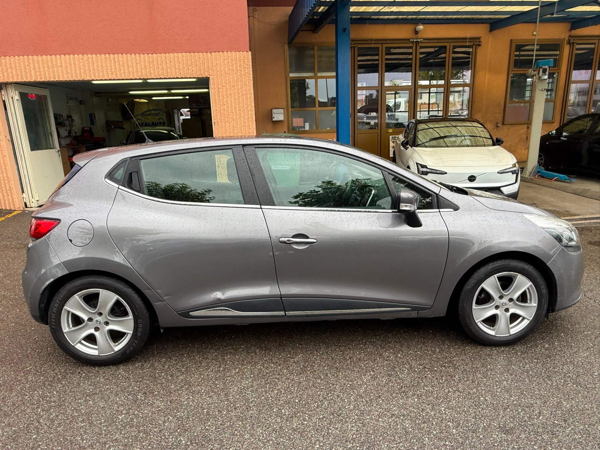 RENAULT Clio 1.2 16V T Dynamique EDC-image-8