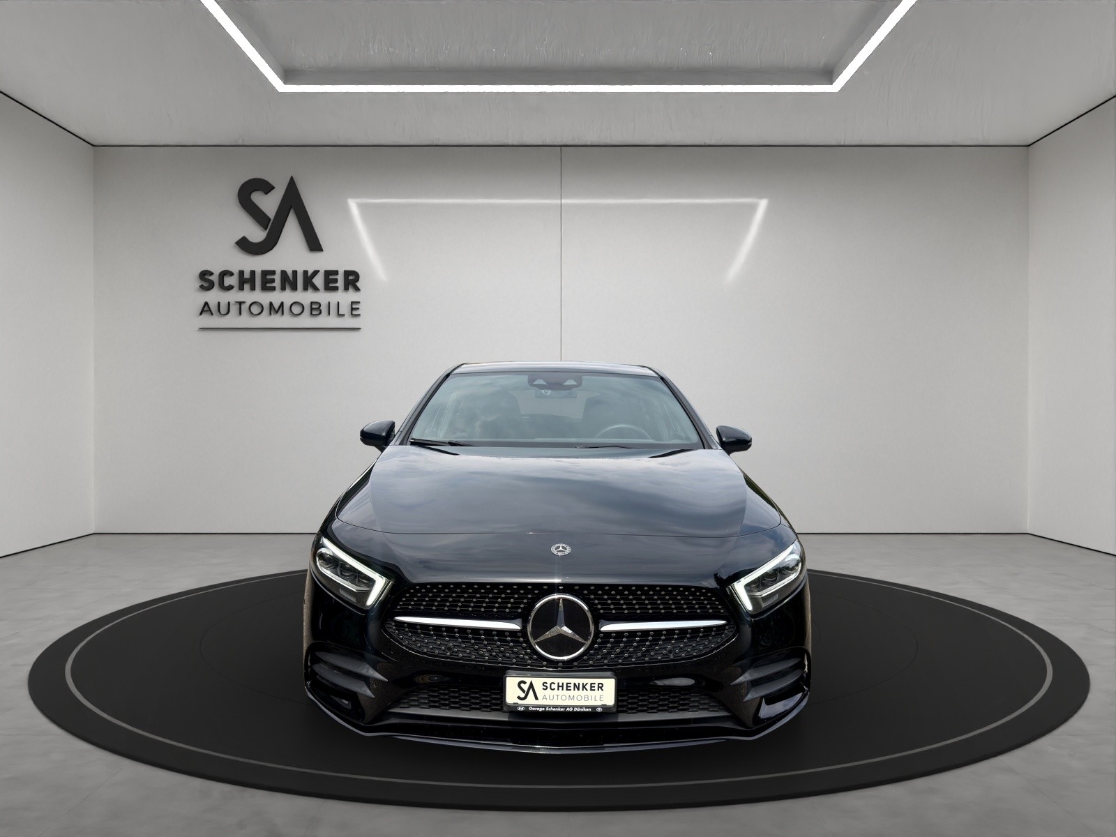 MERCEDES-BENZ A 180 d AMG Line-image-8
