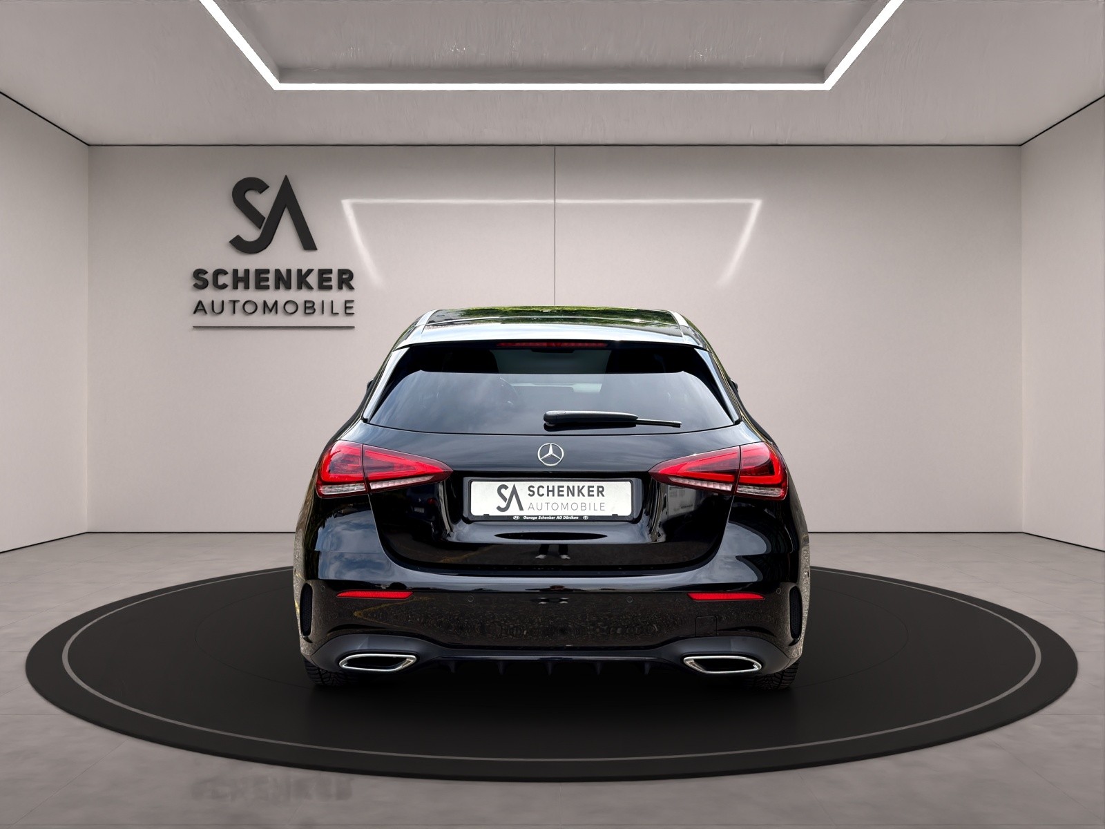MERCEDES-BENZ A 180 d AMG Line-showroom-element-3