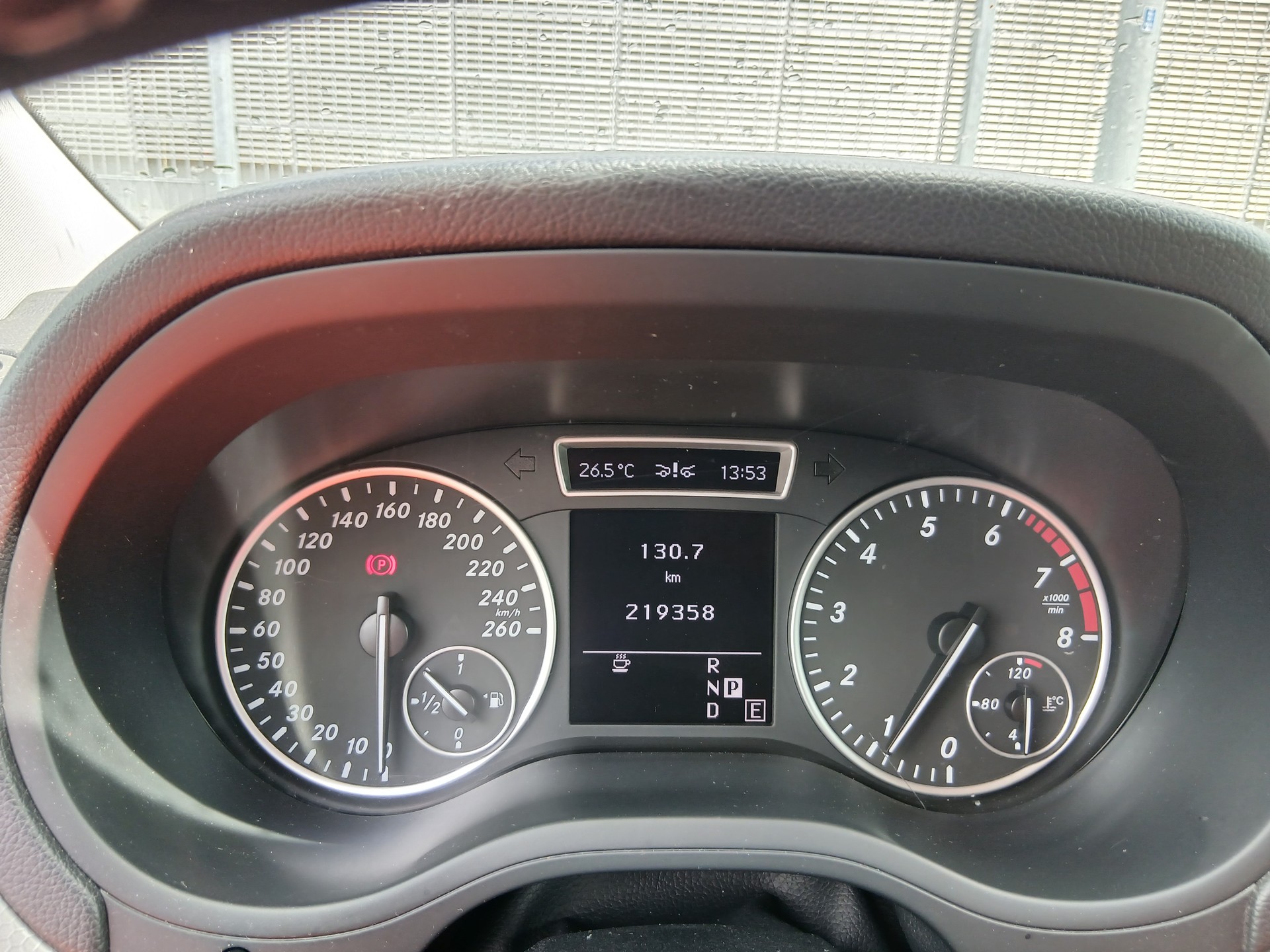 MERCEDES-BENZ B 200 BlueEF-image-1
