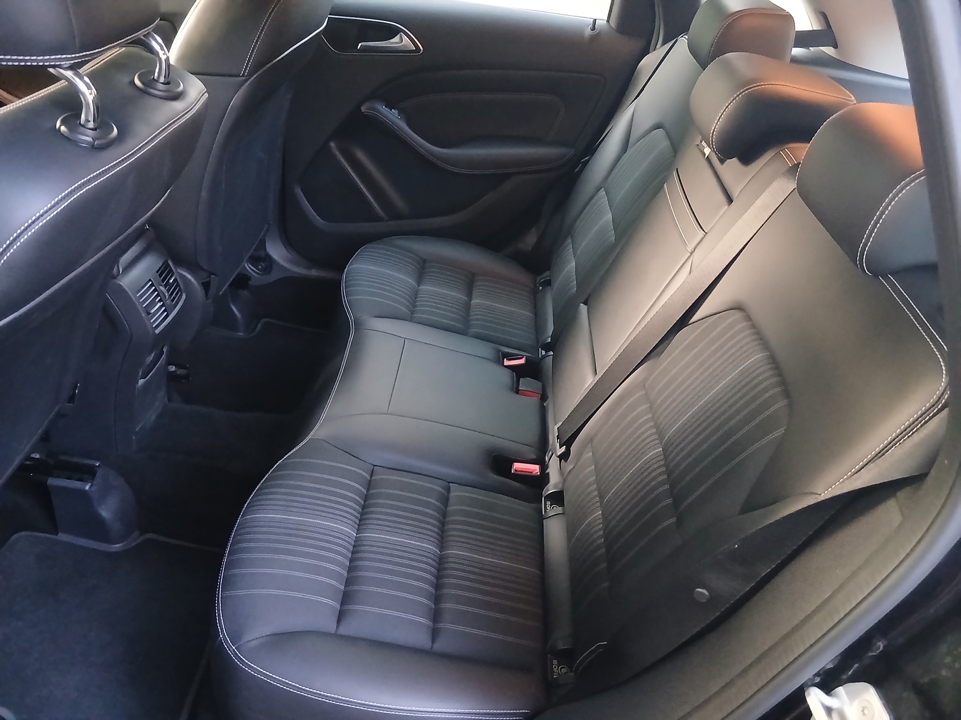 MERCEDES-BENZ B 200 BlueEF-image-3