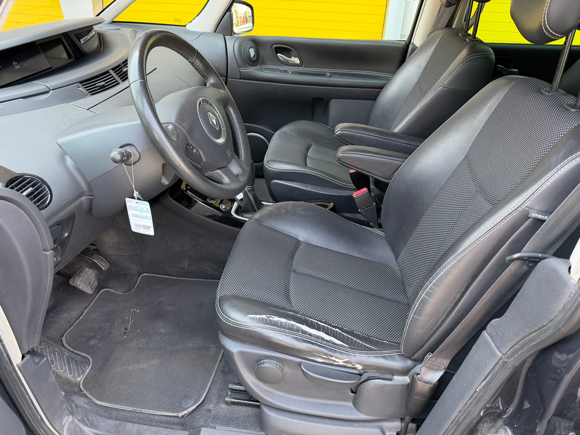 RENAULT Espace 2.0 dCi Dynamique Automatic-image-6