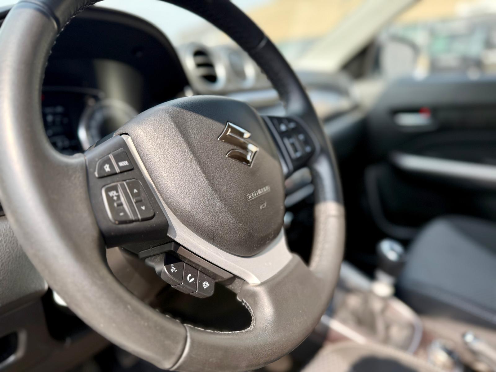 SUZUKI Vitara 1.4 Boosterjet Compact + Hybrid-image-20