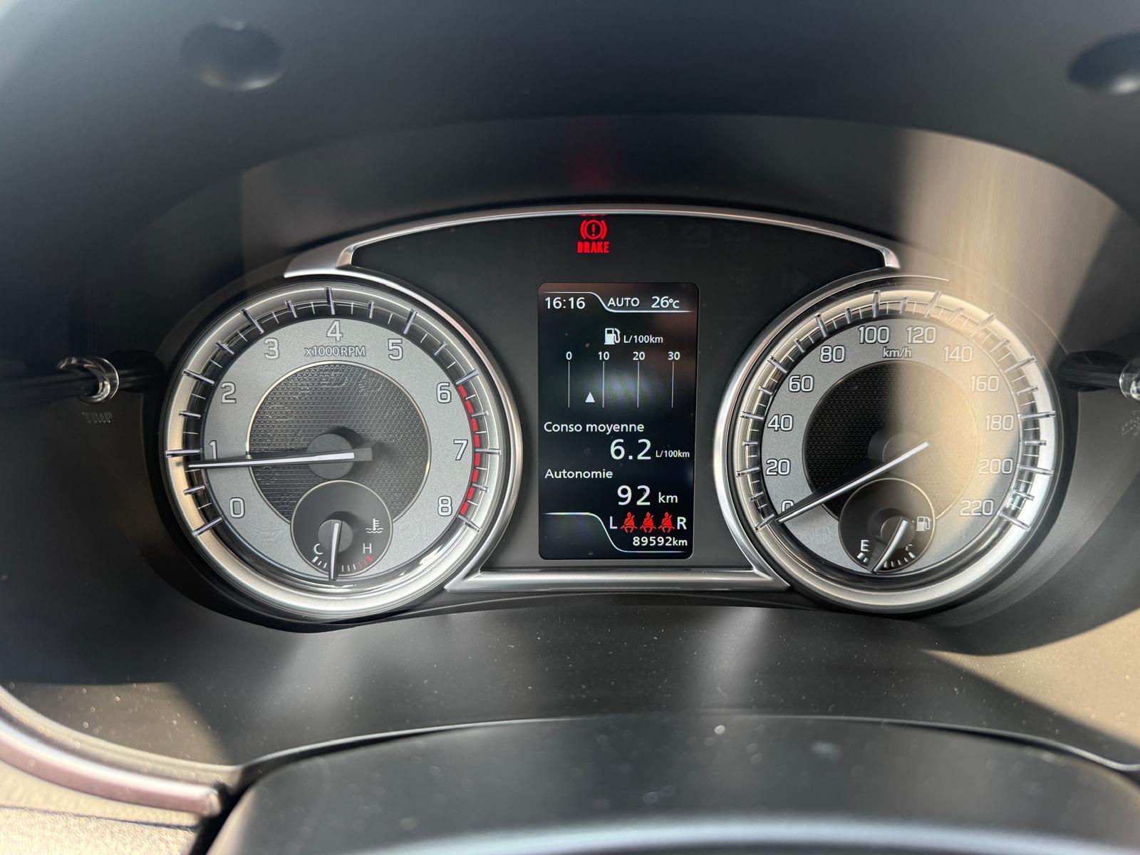 SUZUKI Vitara 1.4 Boosterjet Compact + Hybrid-image-19