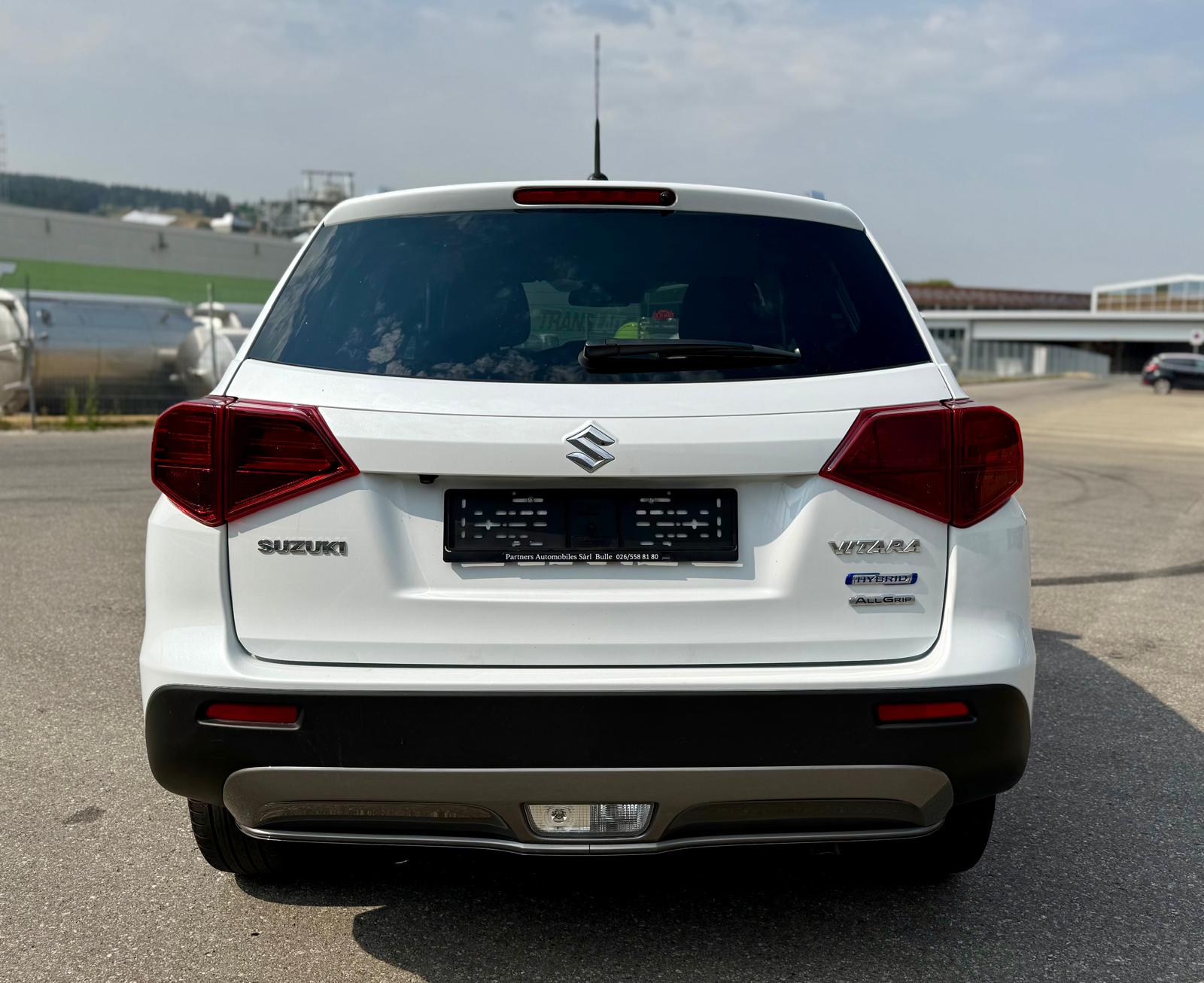 SUZUKI Vitara 1.4 Boosterjet Compact + Hybrid-image-5