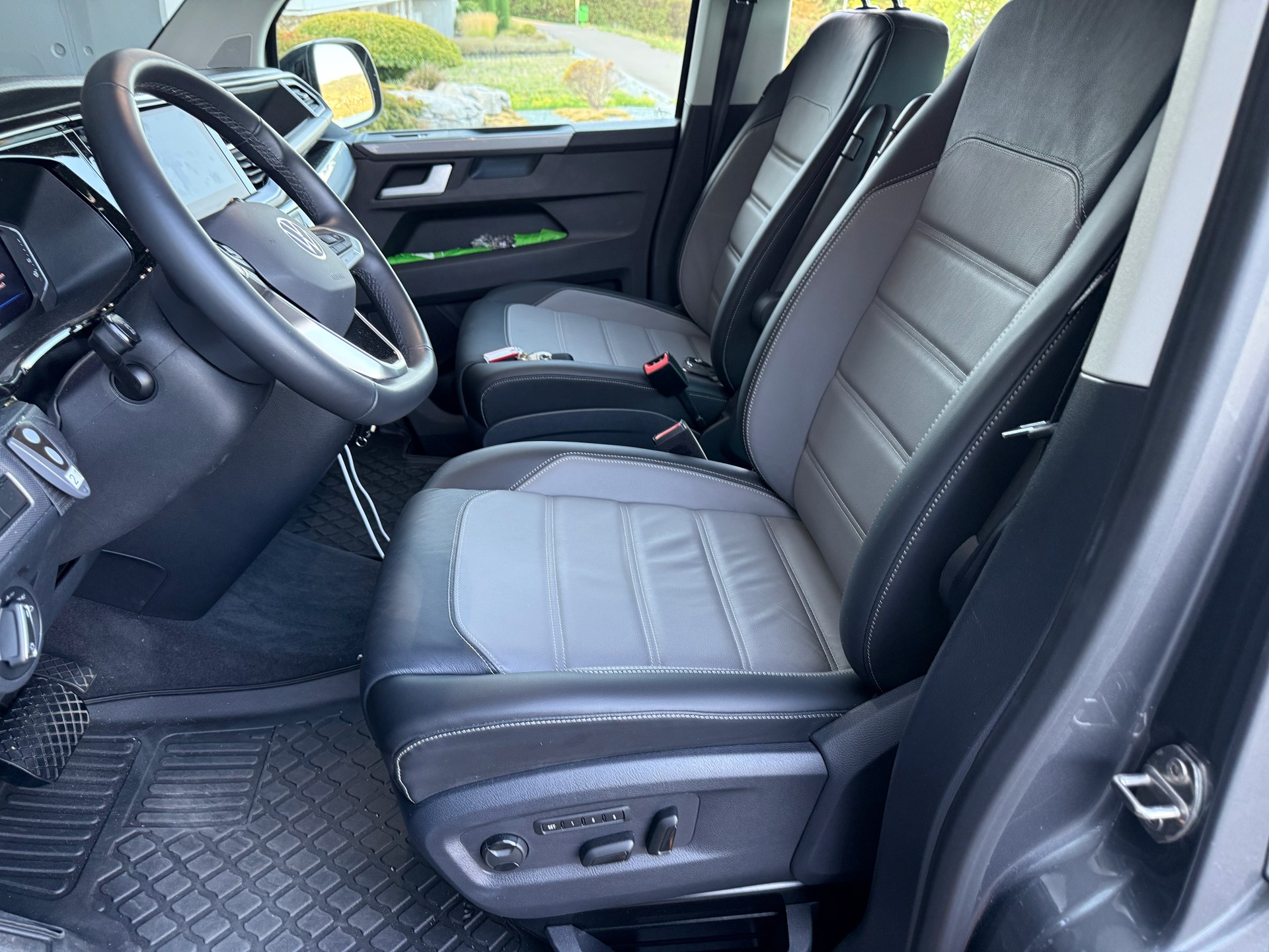 VW VW T6.1 Multivan 2.0 Bi-TDI 4Mot. DSG-image-8