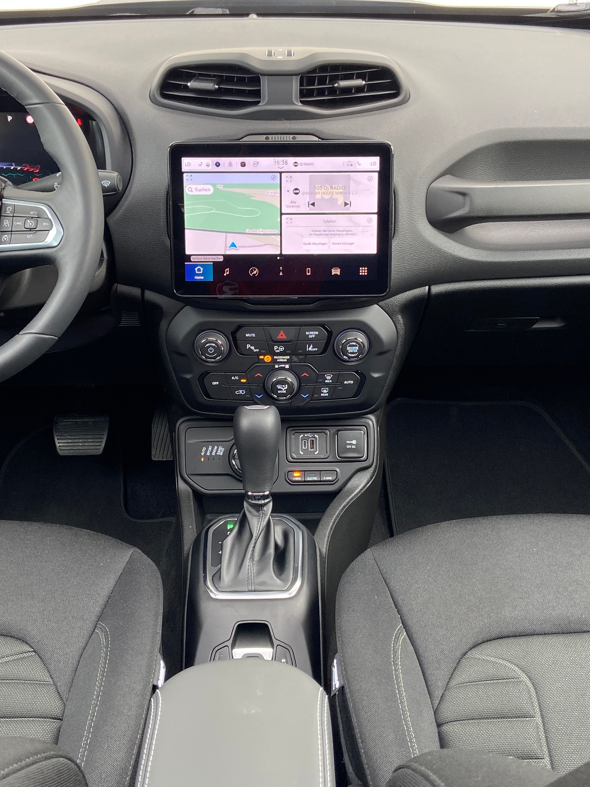 JEEP Renegade 1.3 T PHEV North Star AWD-image-12