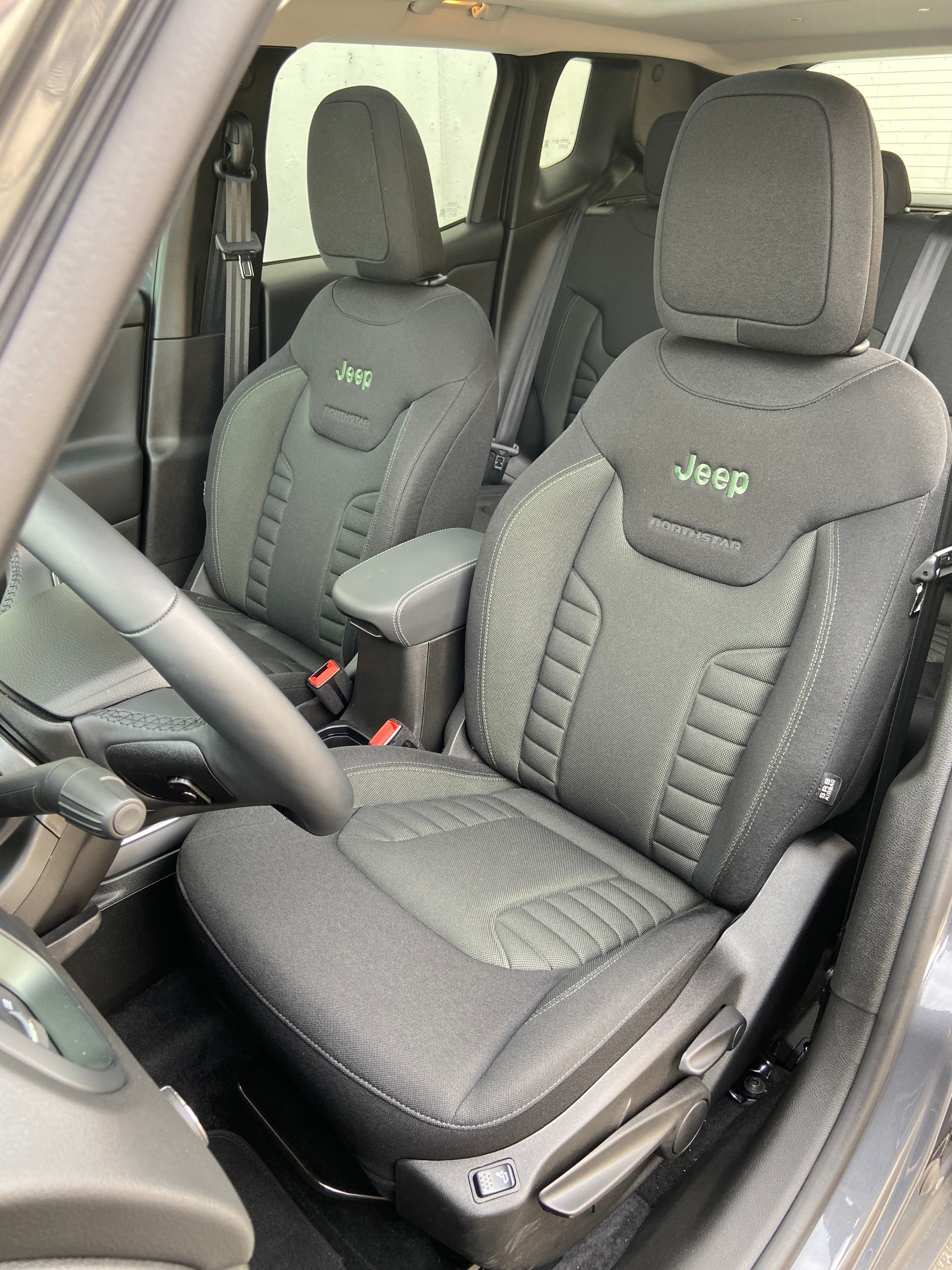 JEEP Renegade 1.3 T PHEV North Star AWD-image-6