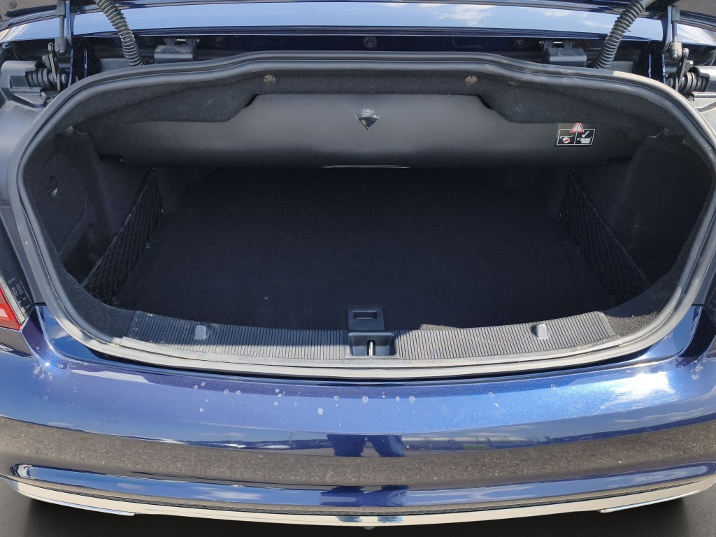 MERCEDES-BENZ E 300 Cabriolet AMG Sportpaket-image-13