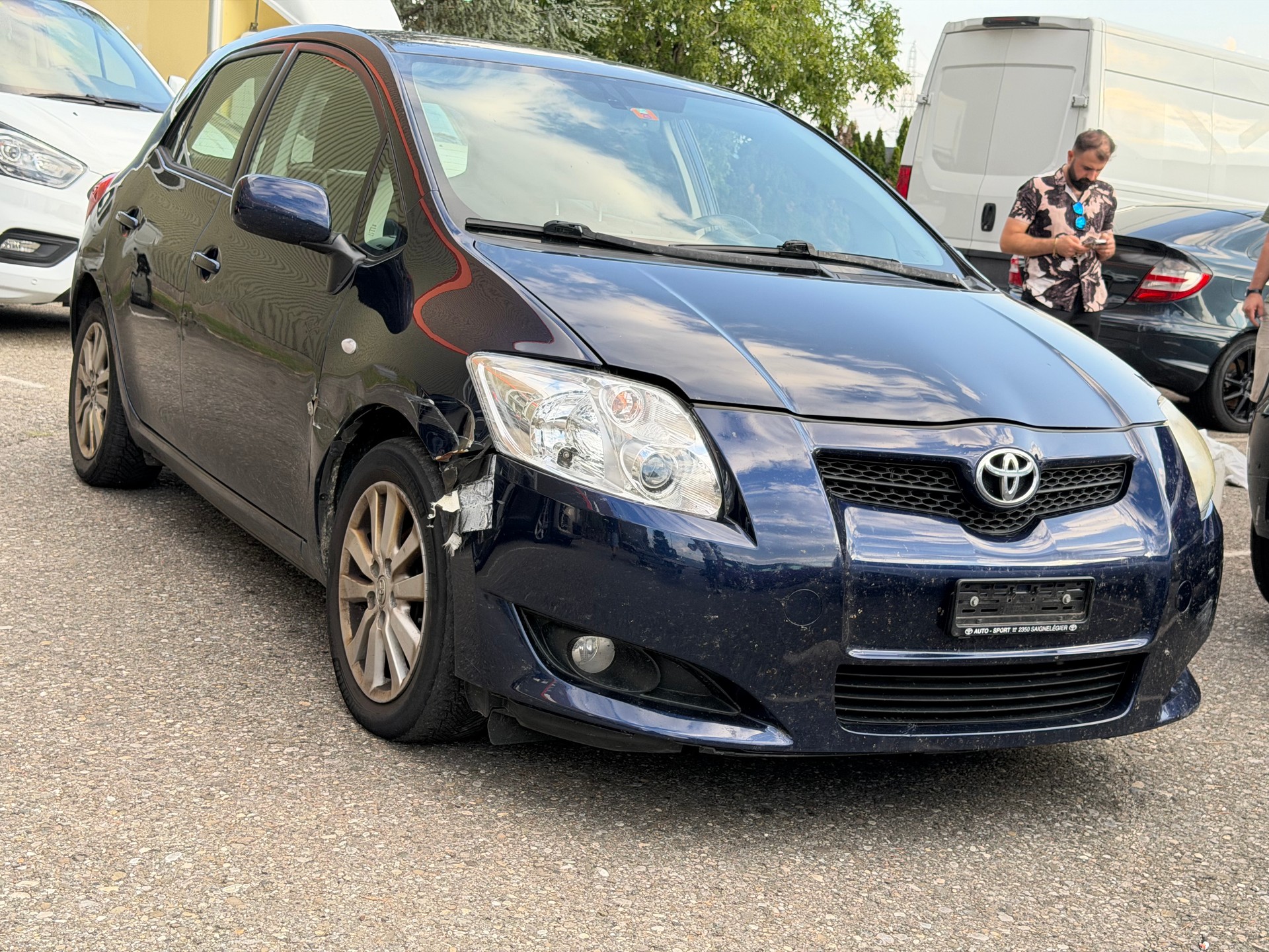 TOYOTA Auris 1.8 Linea Luna-image-0