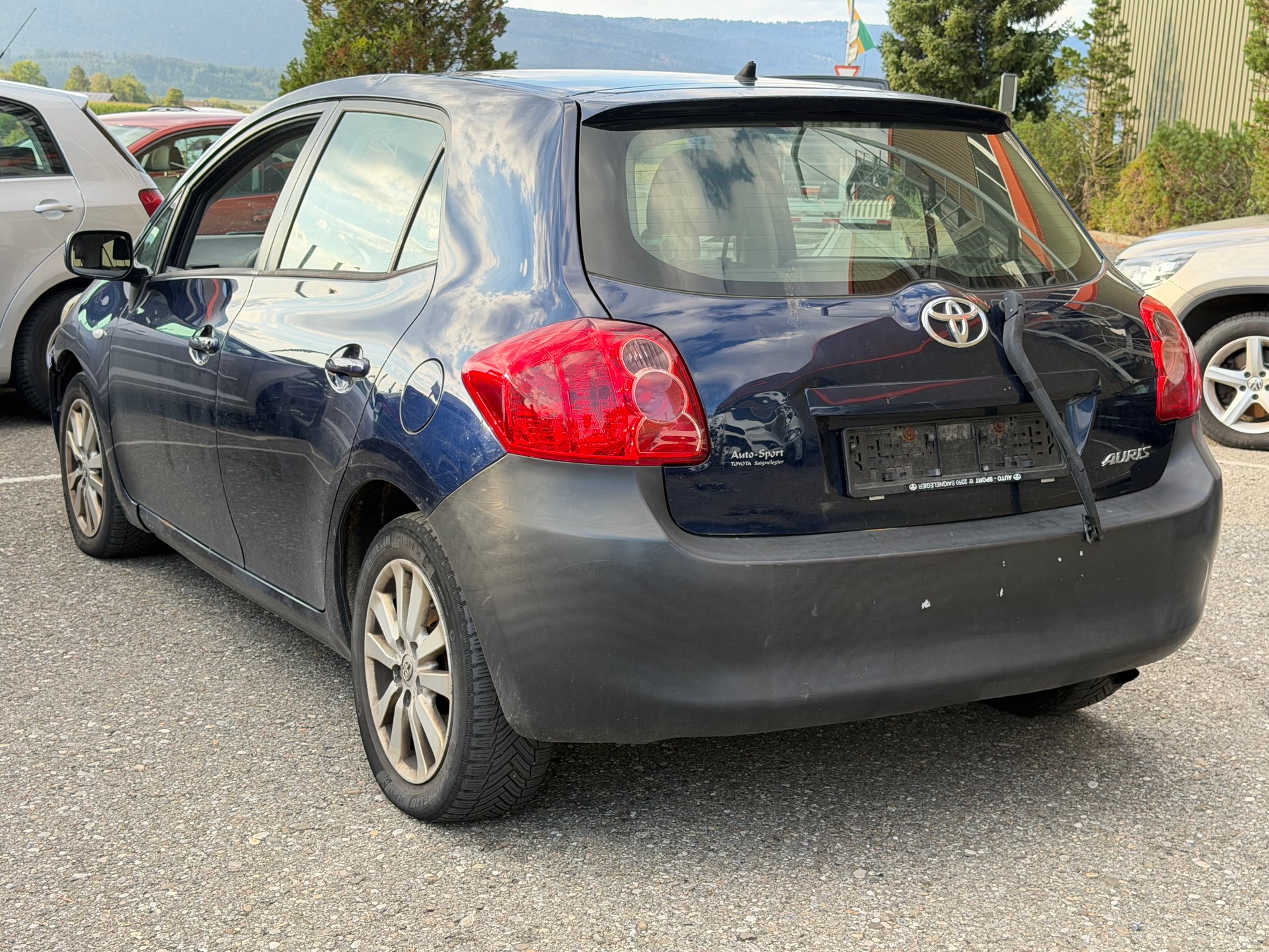 TOYOTA Auris 1.8 Linea Luna-image-4
