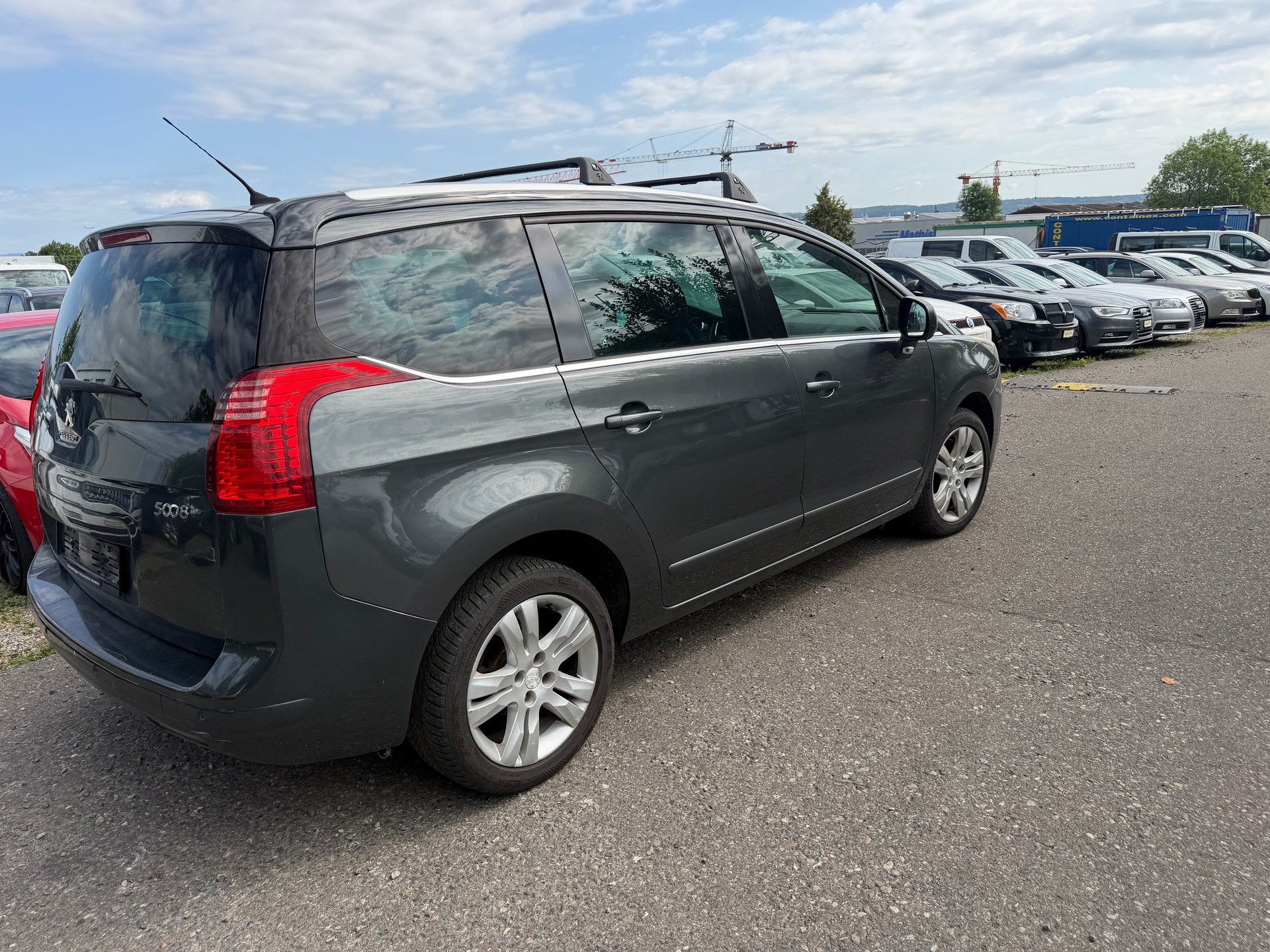 PEUGEOT 5008 1.6 THP Sensation Tiptronic-image-3