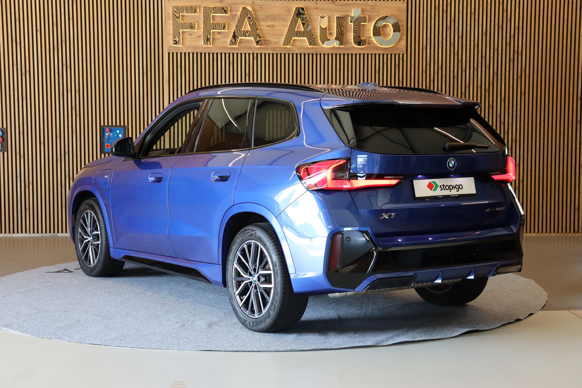 BMW X1 M Sport 25e xDrive paddles-image-9