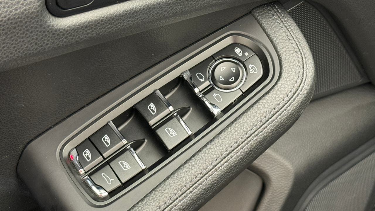 PORSCHE Macan PDK-image-8