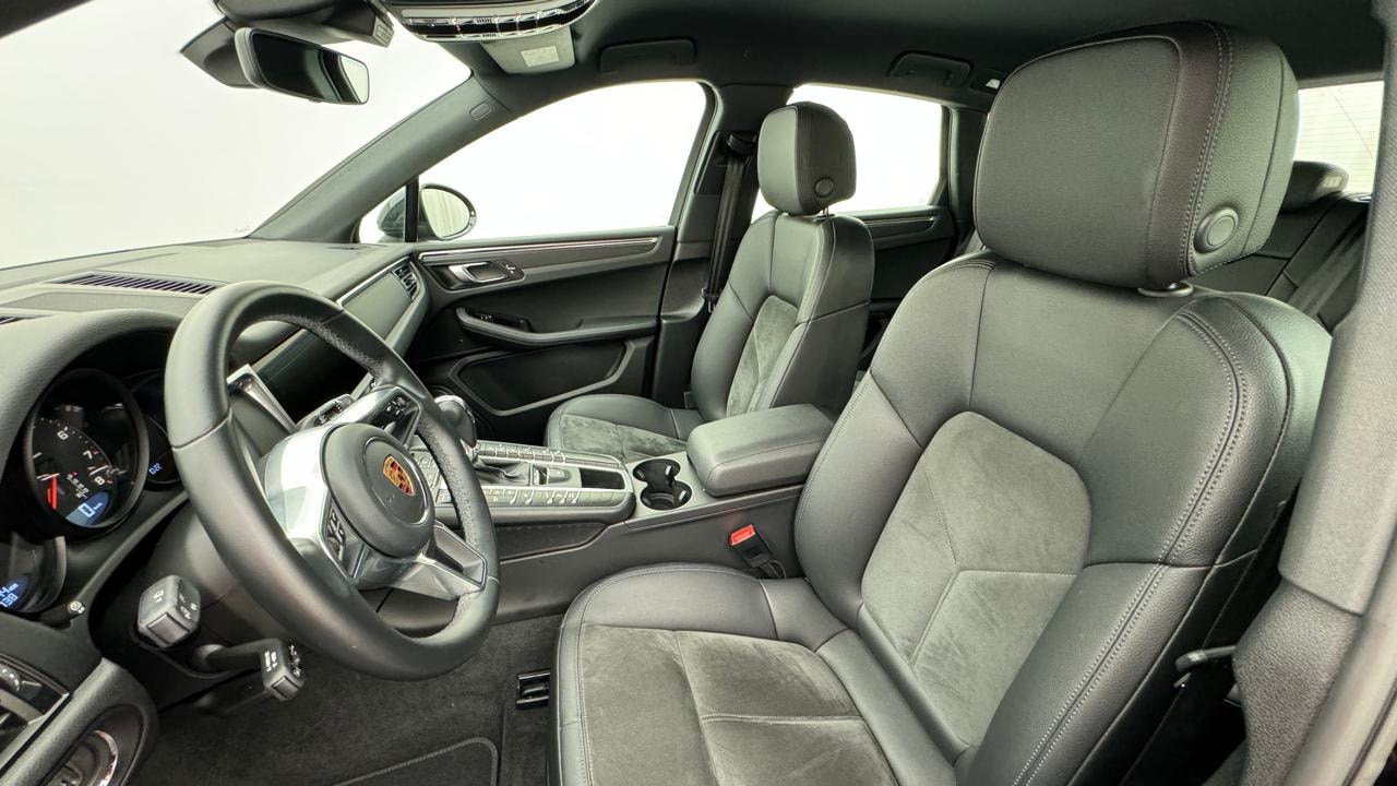 PORSCHE Macan PDK-image-4