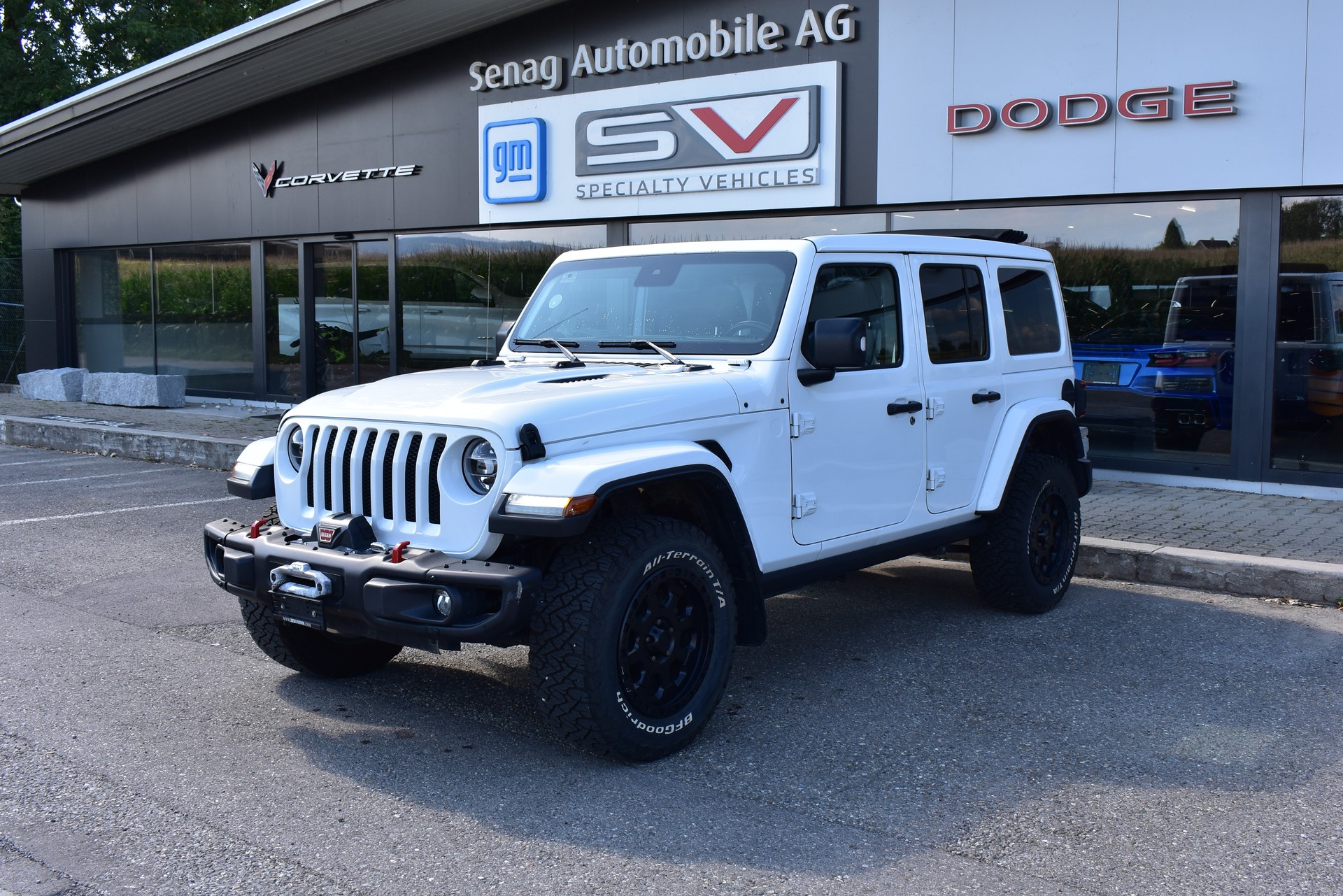 JEEP Wrangler 2.0 Unlimited Rubicon Automatic-image-2