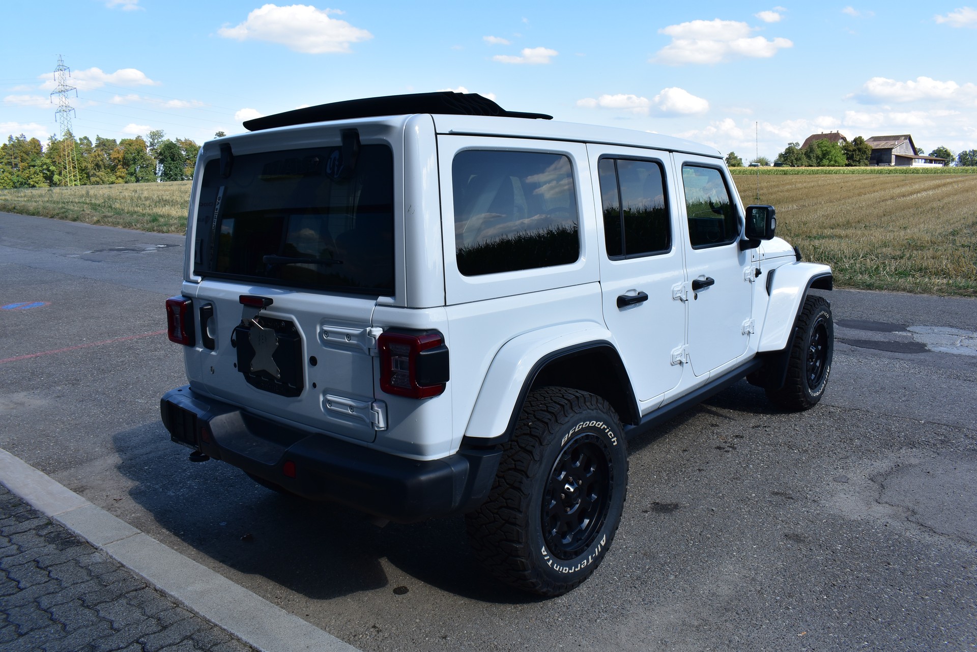 JEEP Wrangler 2.0 Unlimited Rubicon Automatic-image-6