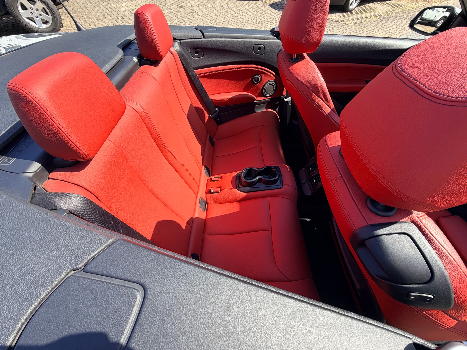 BMW 230i M Sport Steptronic-image-11