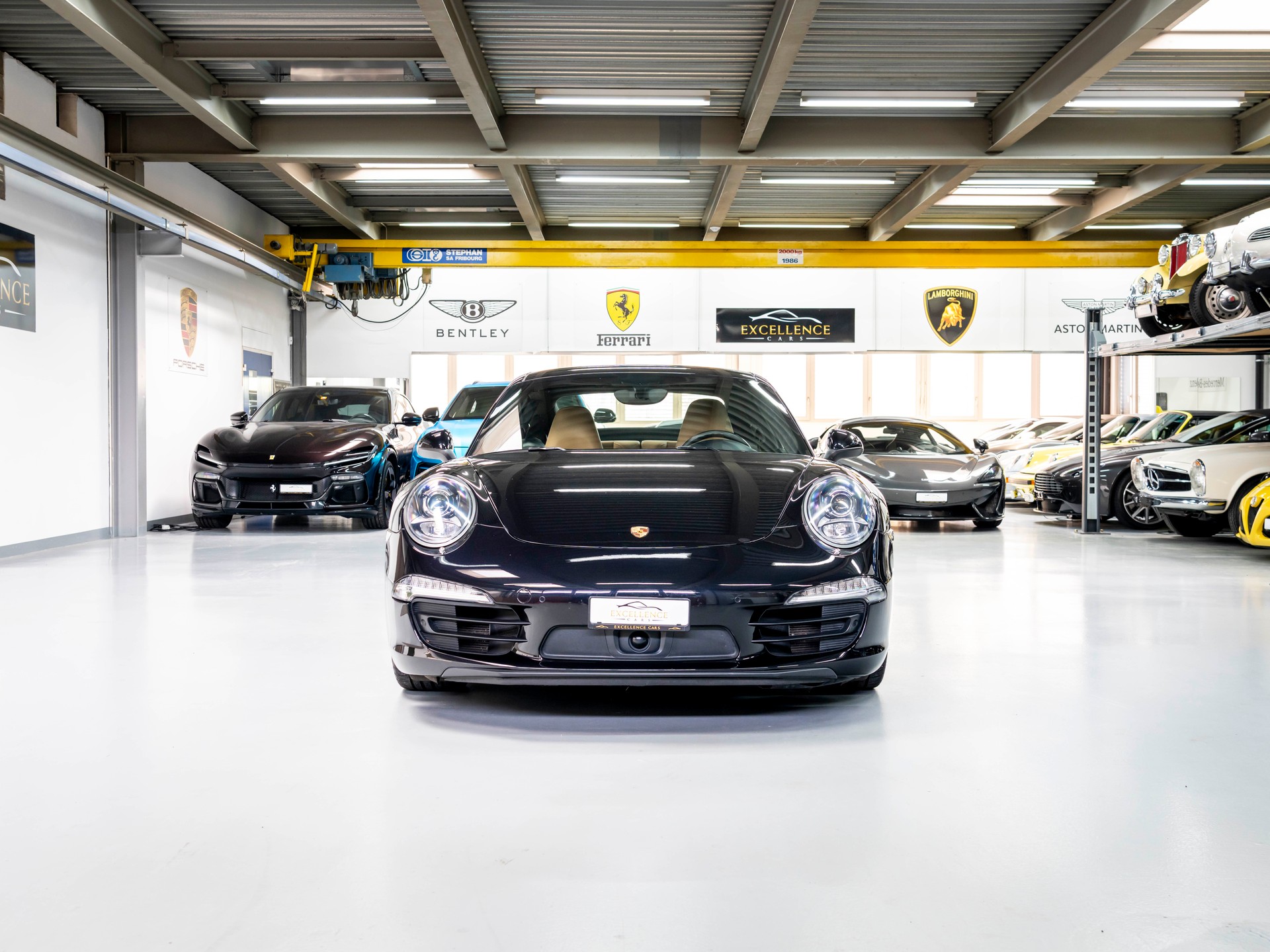 PORSCHE 911 Carrera 4 PDK-image-1
