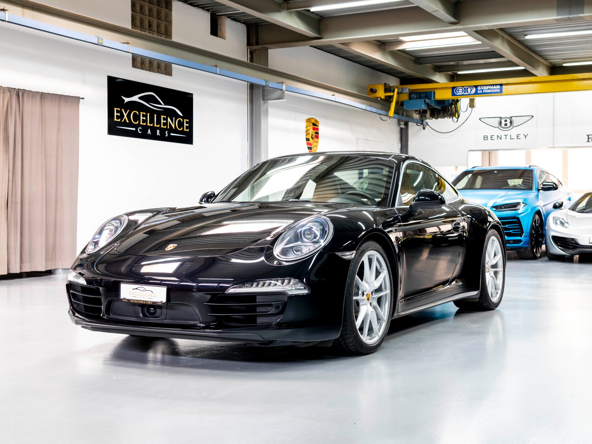 PORSCHE 911 Carrera 4 PDK-image-0