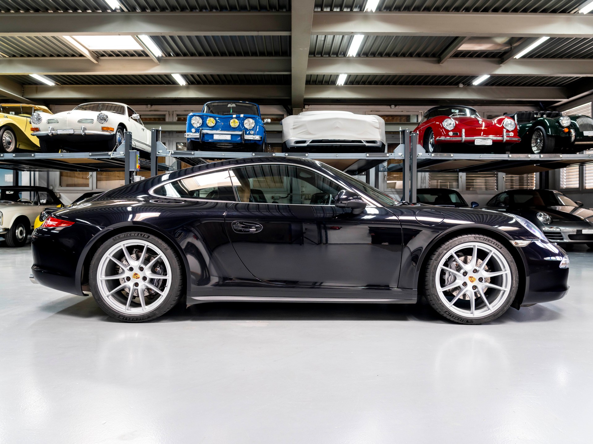 PORSCHE 911 Carrera 4 PDK-image-4